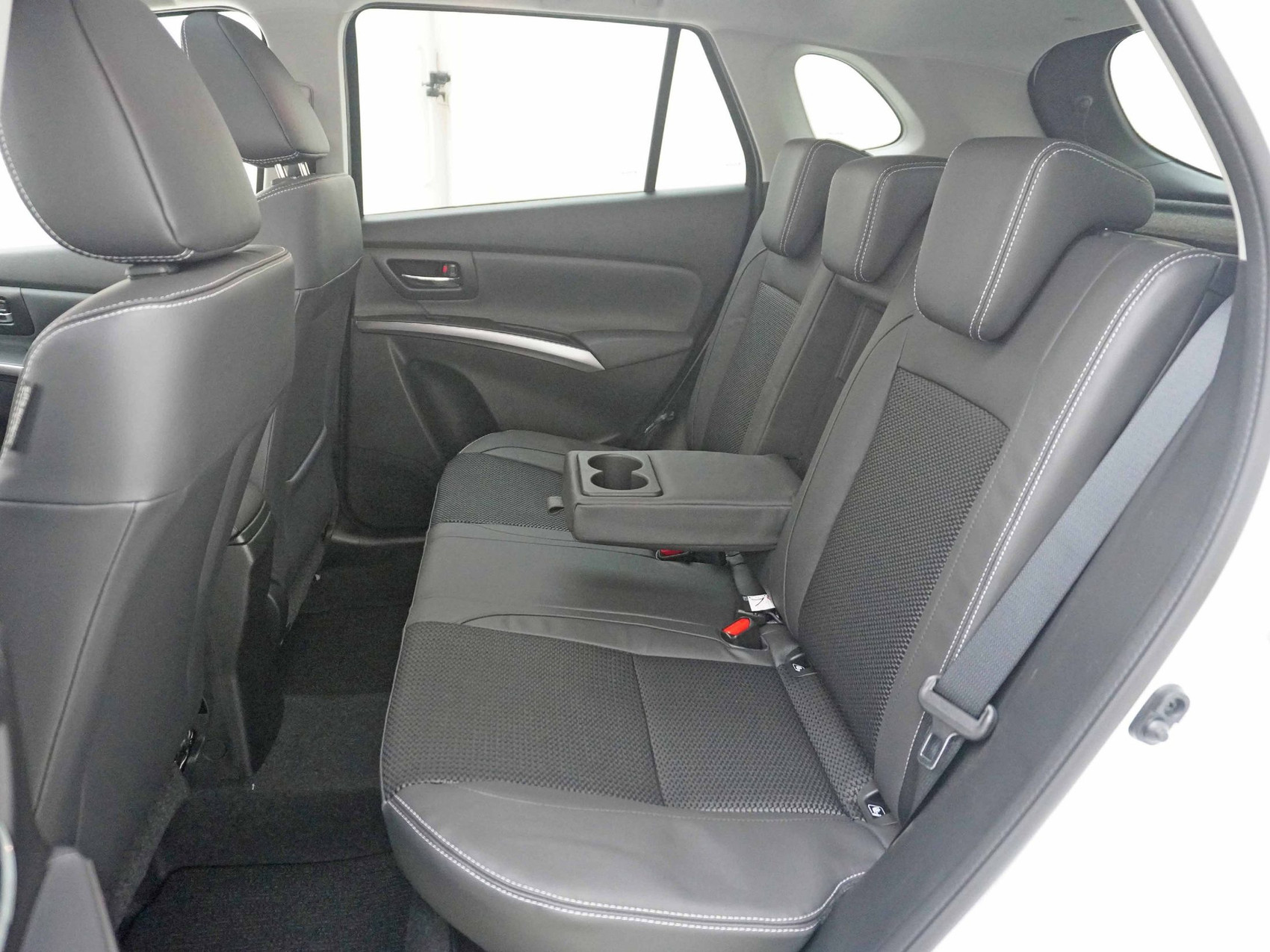 SUZUKI S-Cross 1.4 T Compact Top Hybrid 4×4