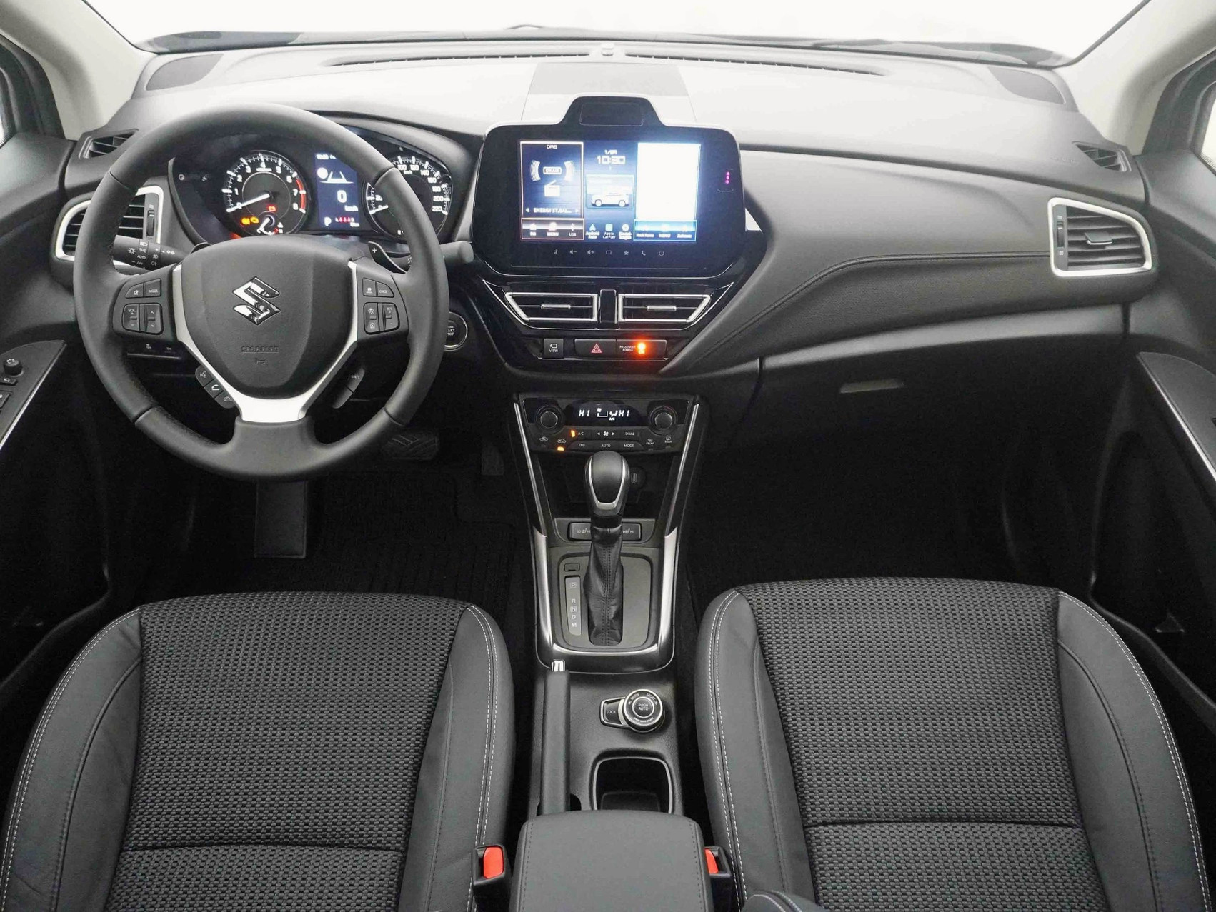 SUZUKI S-Cross 1.4 T Compact Top Hybrid 4×4