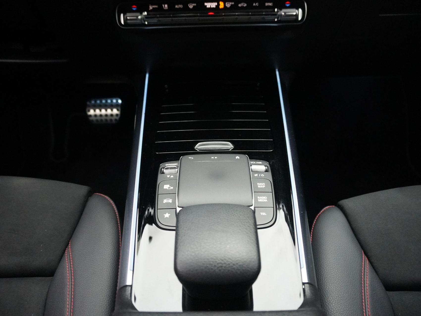 MERCEDES-BENZ GLA-Klasse GLA 200 AMG Line