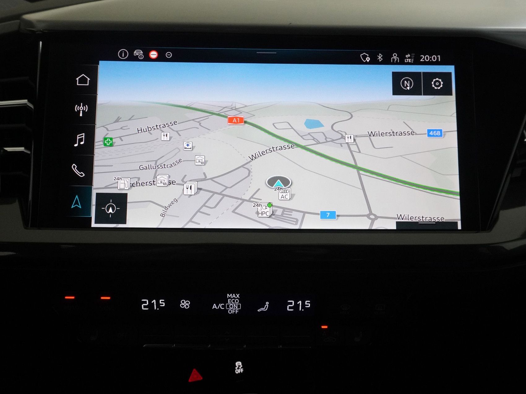 AUDI Q4 e-tron 55 quattro S line