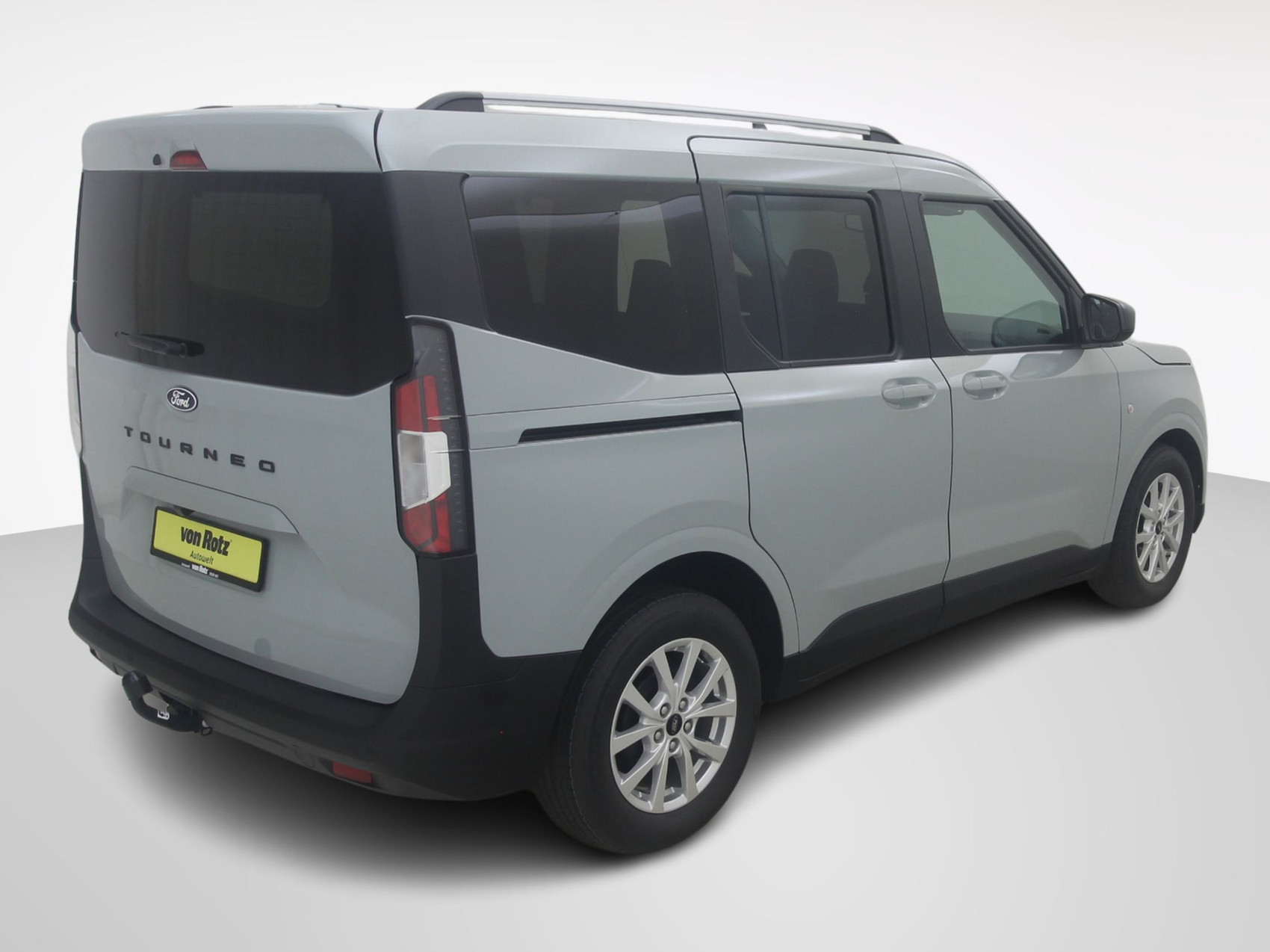 FORD Tourneo Courier 1.0 Ecoboost Titanium