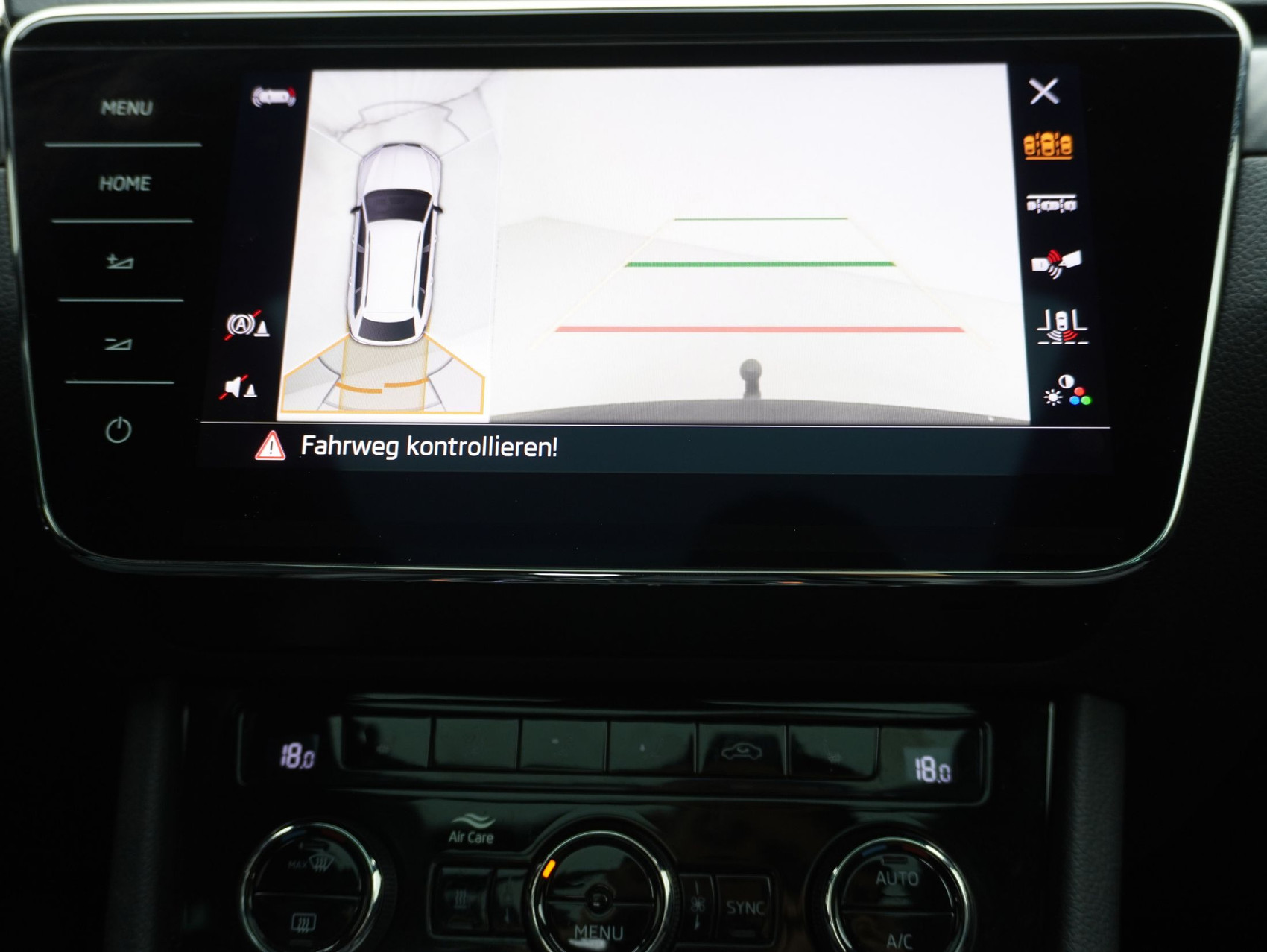 SKODA Superb Combi 1.4 TSI DSG PHEV Sport Line