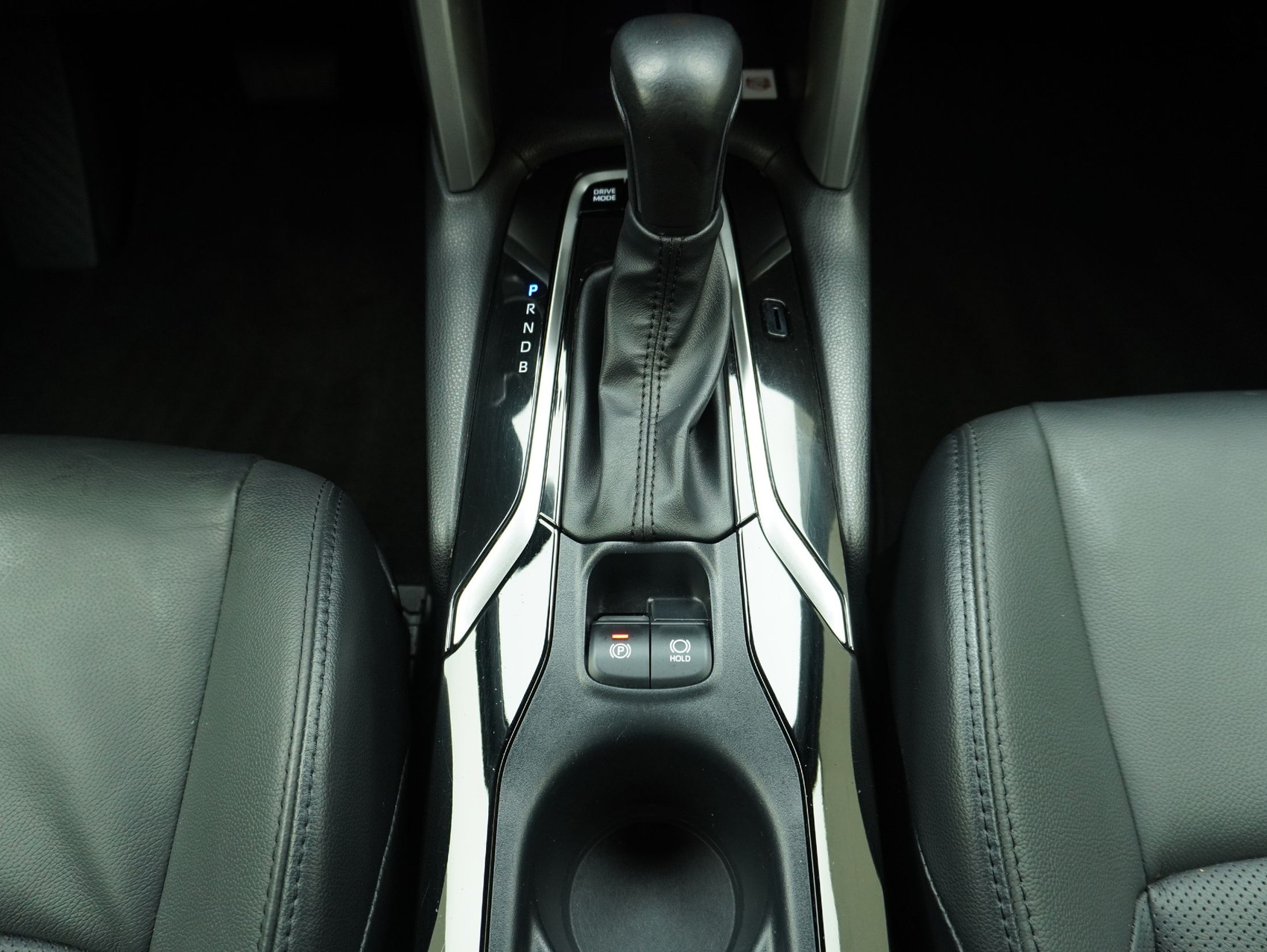 TOYOTA Corolla Cross 2.0 HSD Premium AWD-i