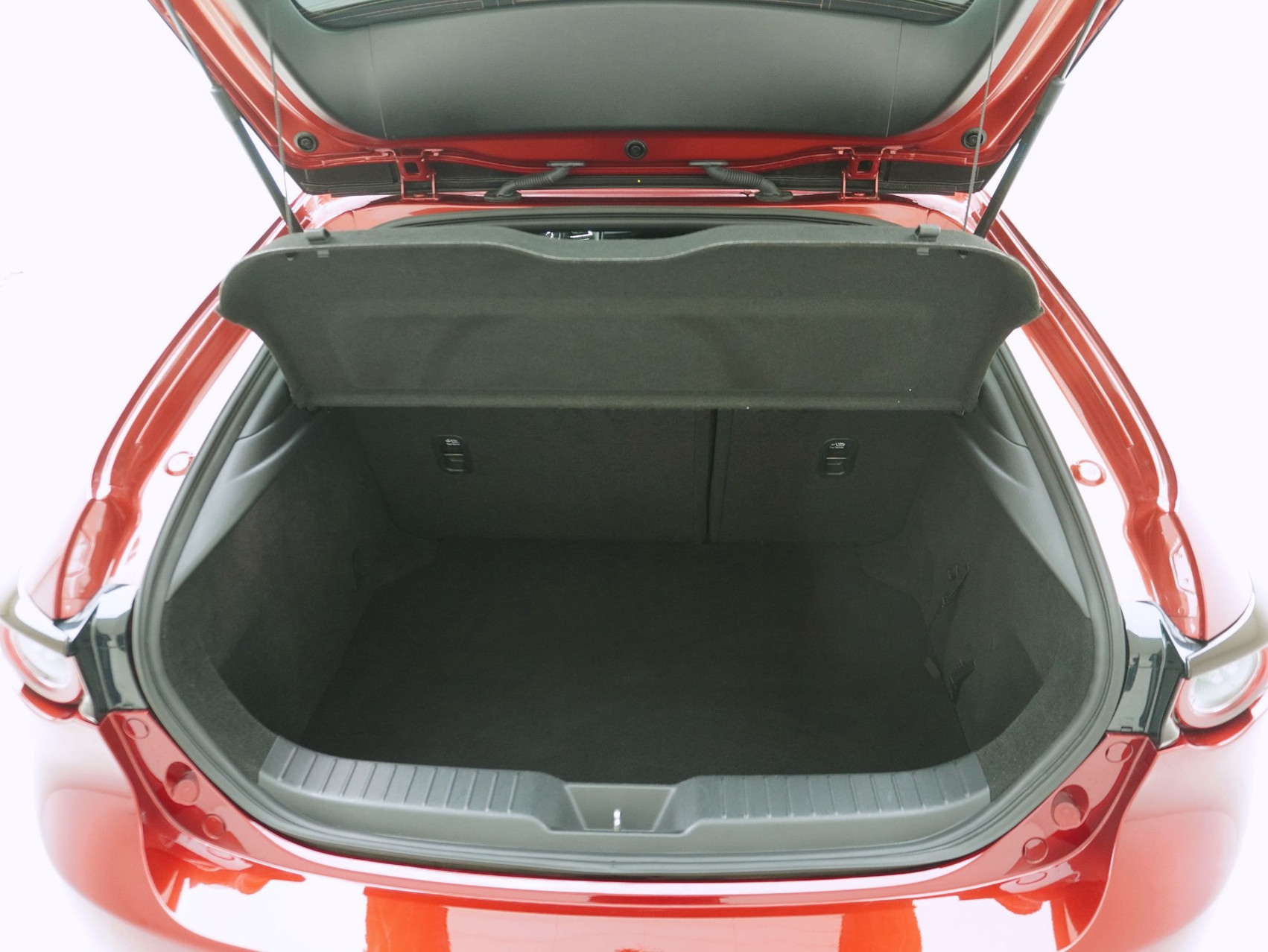 MAZDA 3 Hatchback 2.0 Revolution