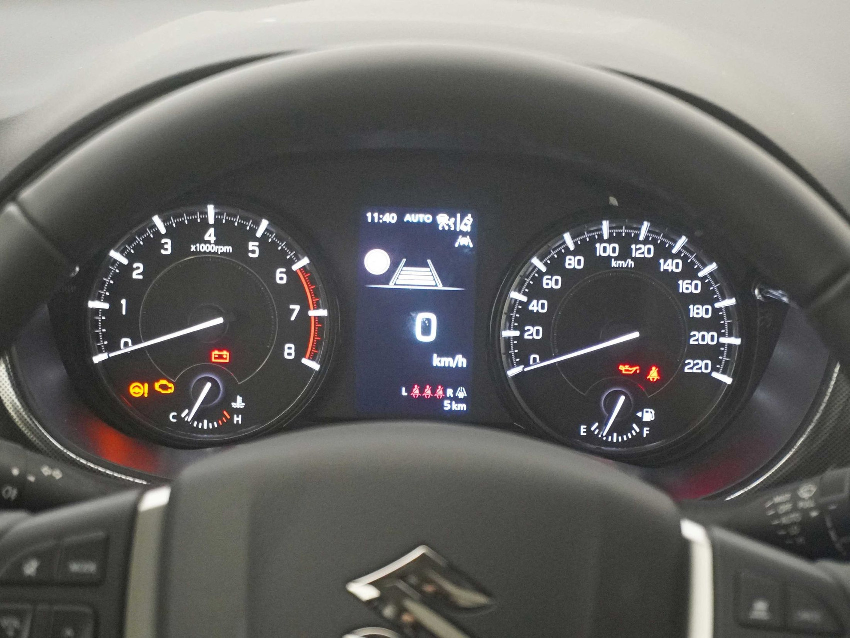 SUZUKI Vitara 1.4 T Compact Top Hybrid 4×4