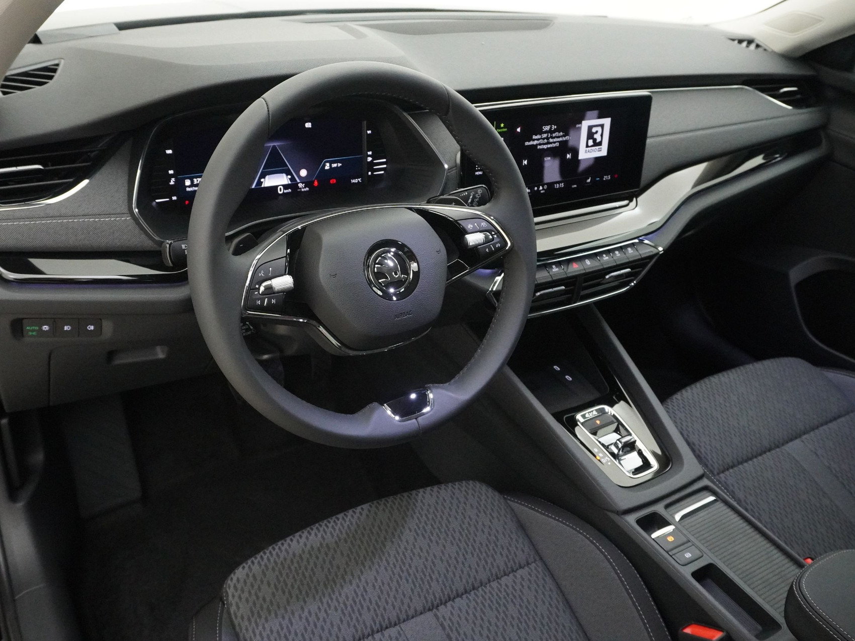 SKODA Octavia 1.5 eTSI Style DSG