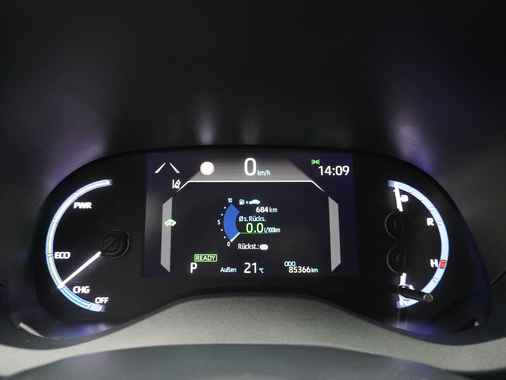 TOYOTA Yaris Cross 1.5 VVT-i HSD Trend