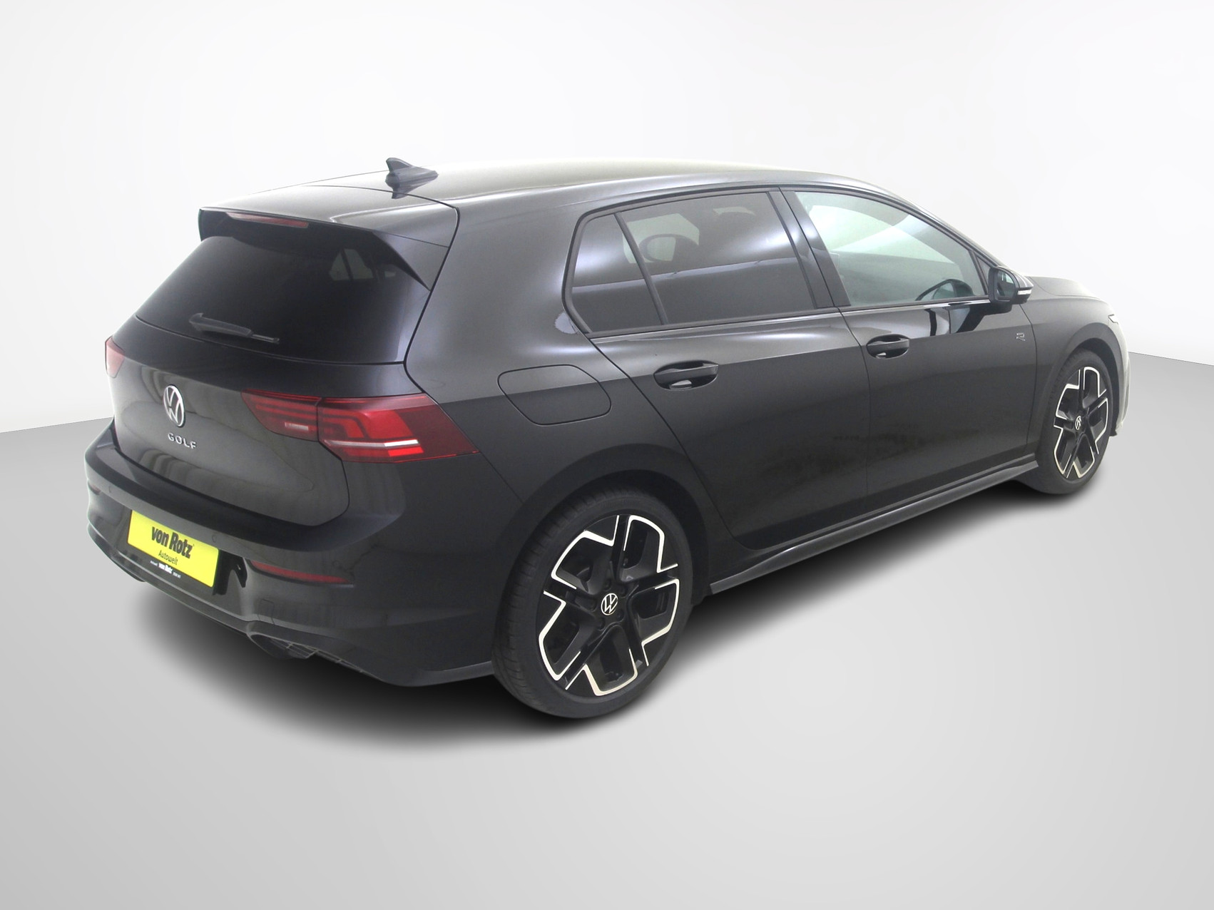 VW Golf VIII 1.5 eTSI R-Line DSG