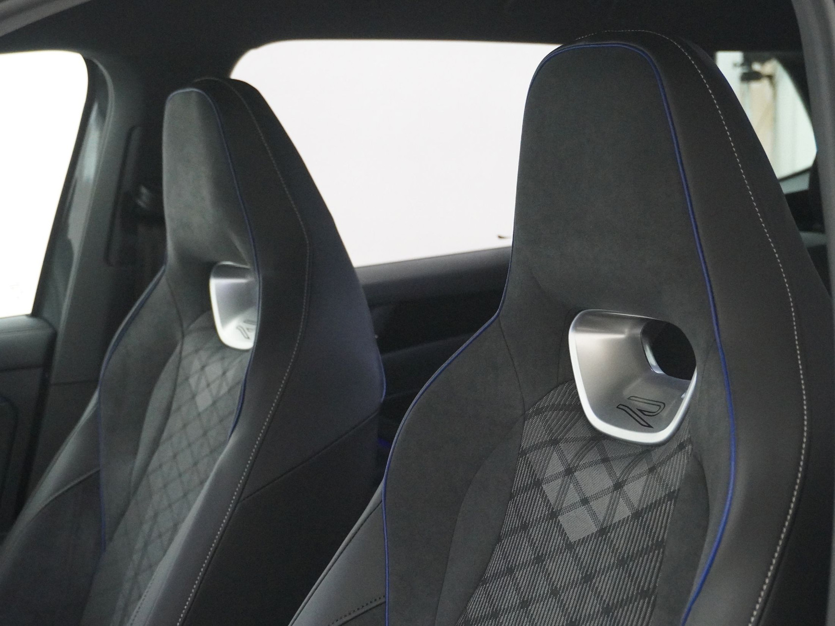 VW Passat Variant 1.5 TSI Plug-in-Hybrid R-Line