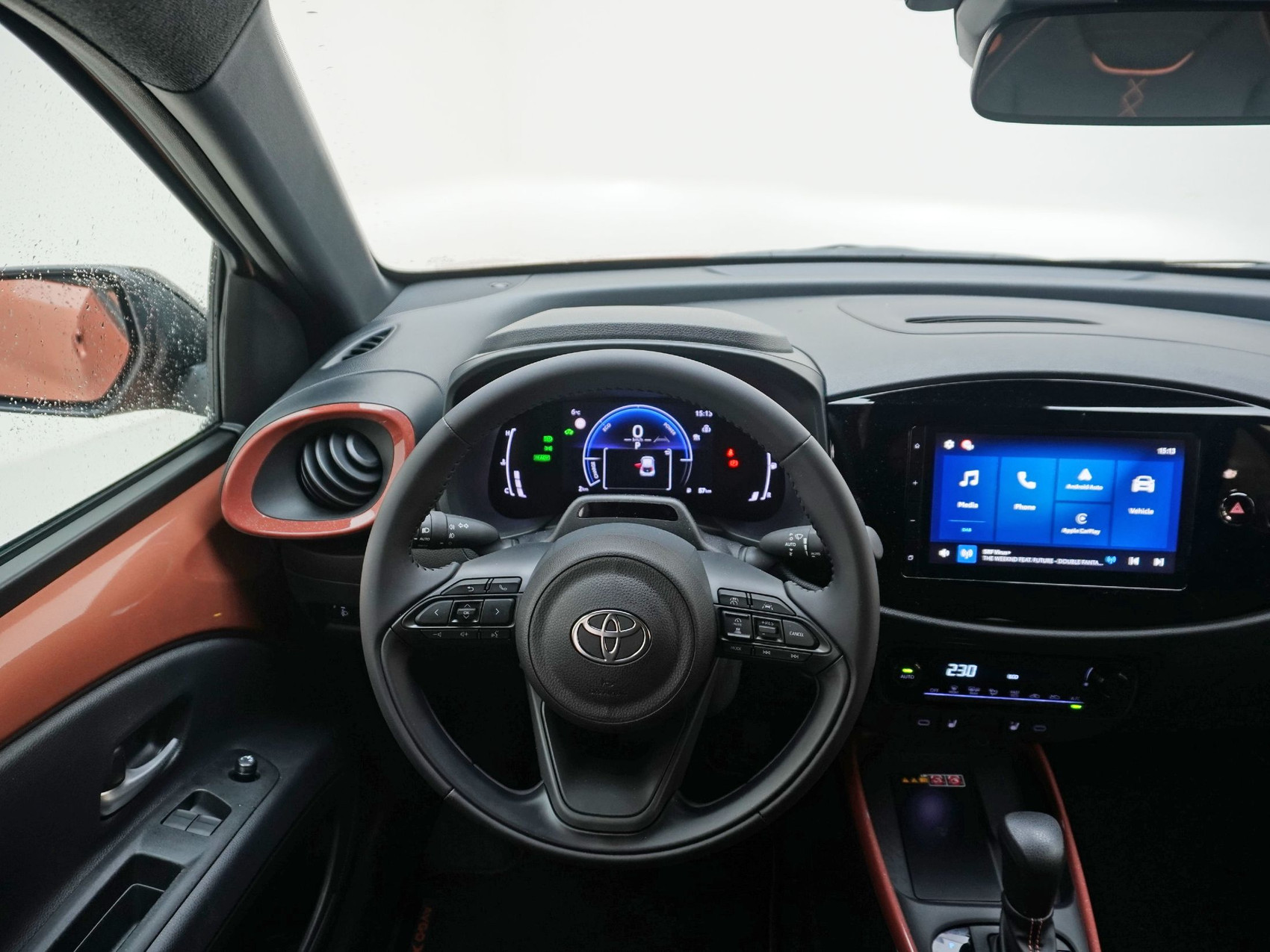 TOYOTA Aygo X 1.5 VVT-i HSD Trend ** Hybrid **