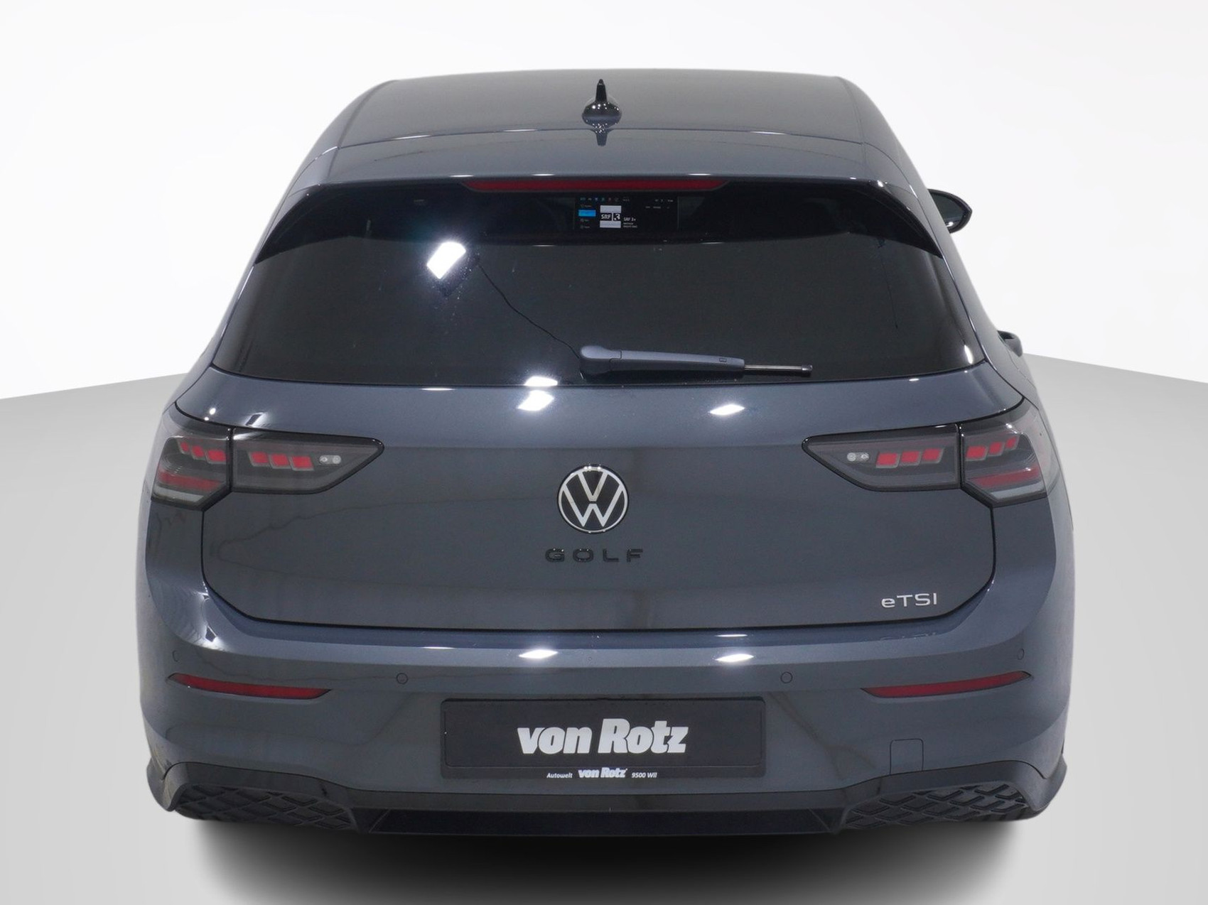 VW Golf VIII 1.5 eTSI R-Line DSG