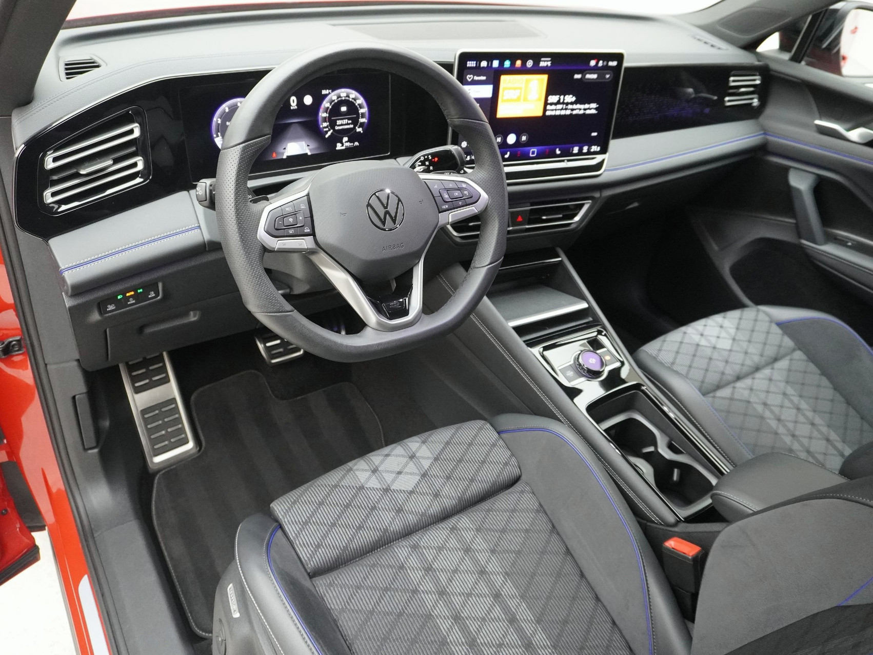 VW Tiguan 2.0 TSI DSG R-Line Black Style 4Motion (2025)