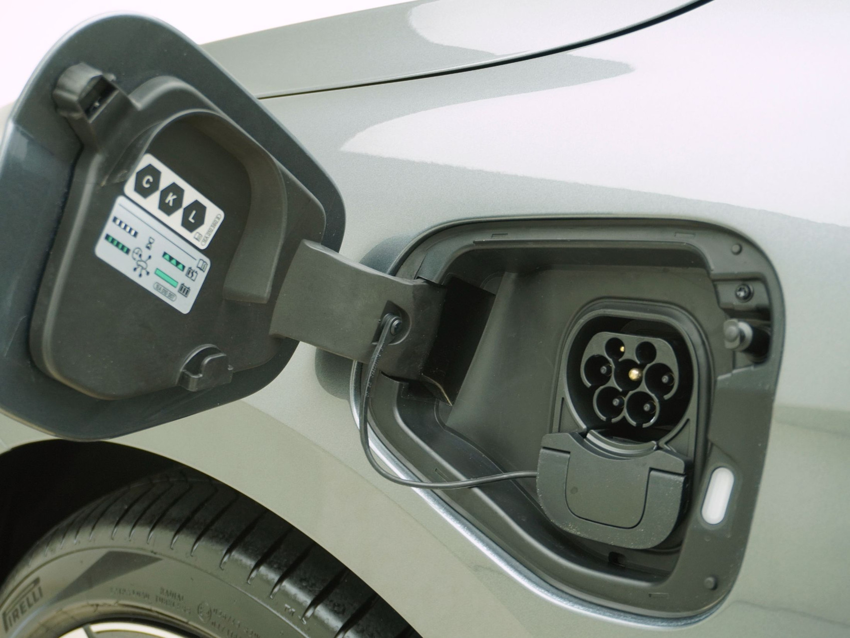VW Passat Variant 1.5 TSI DSG Plug-in-Hybrid R-Line