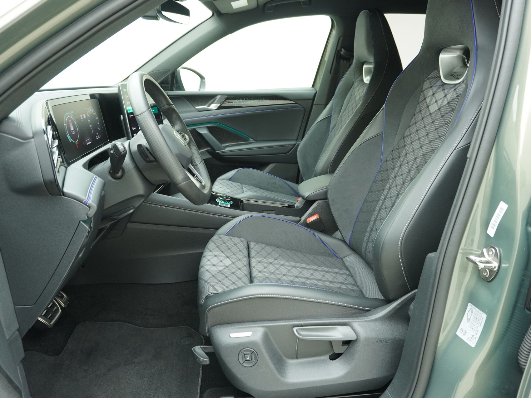 VW Tiguan 2.0 TSI DSG R-Line Black Style 4Motion (2025)