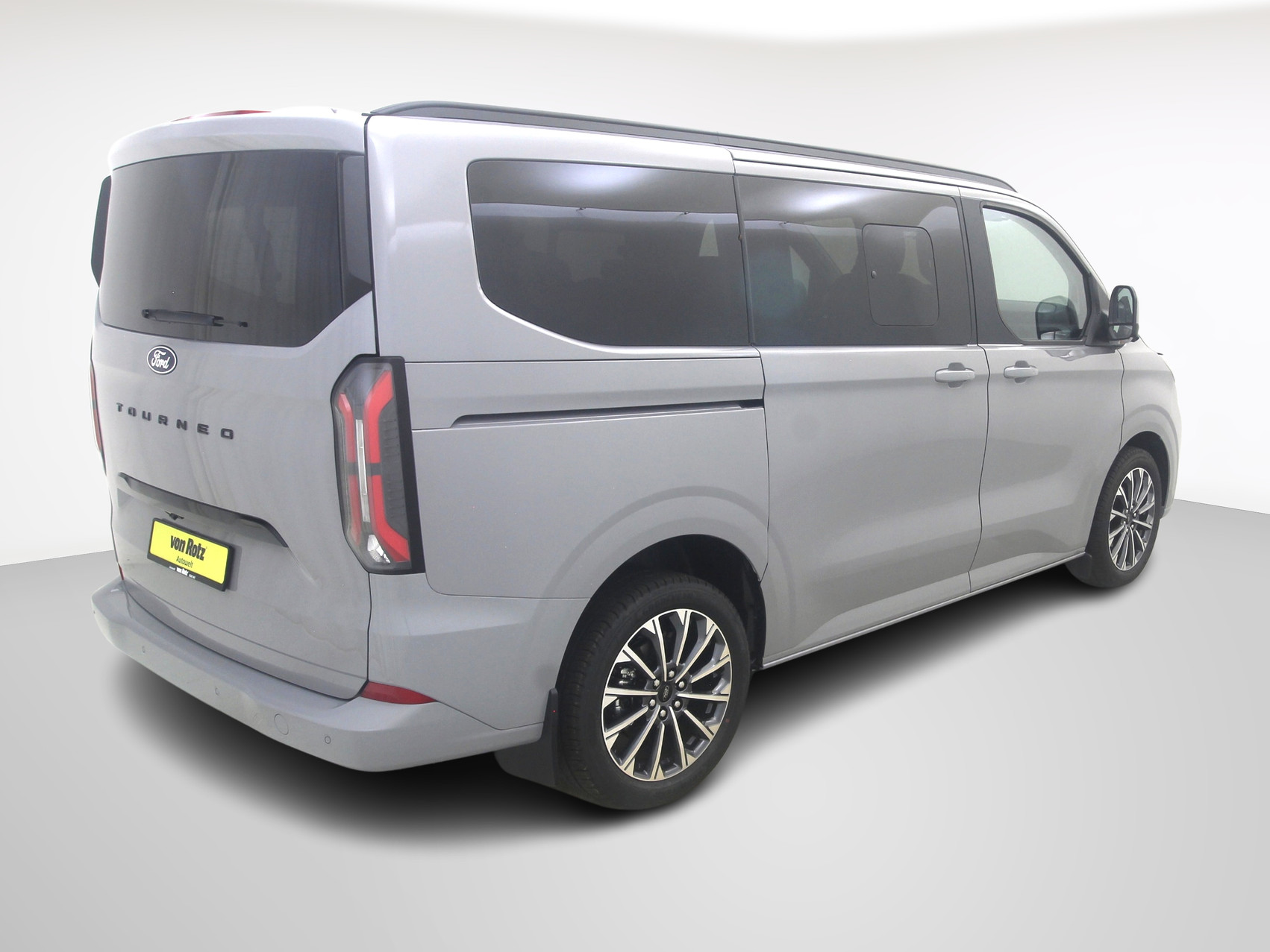 FORD Tourneo Custom 320 L1 2.0 TDCI Titanium X