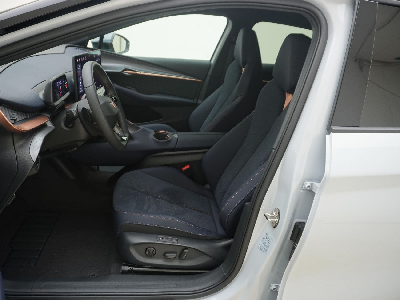 CUPRA Tavascan VZ Adrenaline