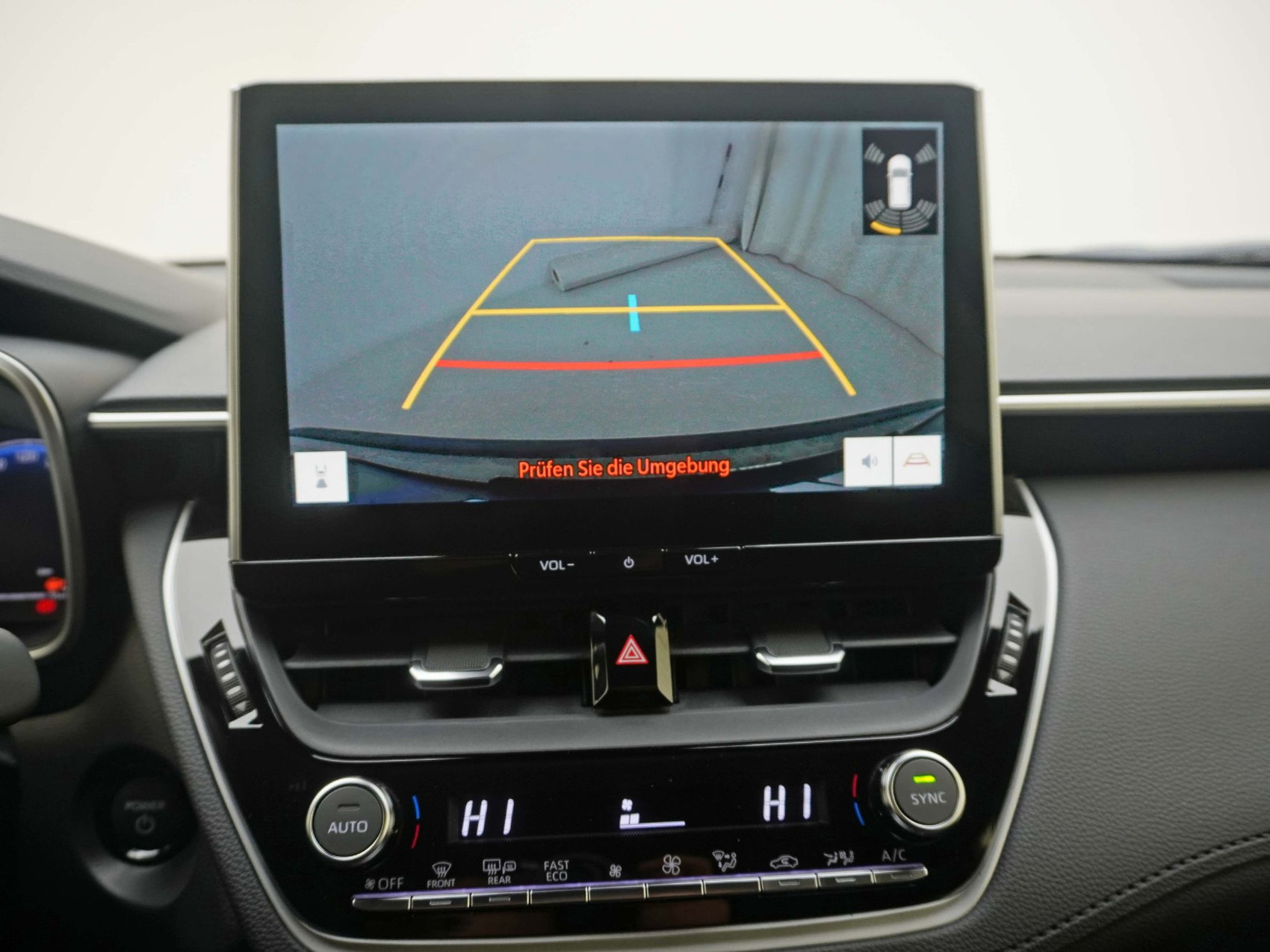 TOYOTA Corolla Cross 2.0 HSD Trend AWD-i ** mit Panorama-Glasdach **