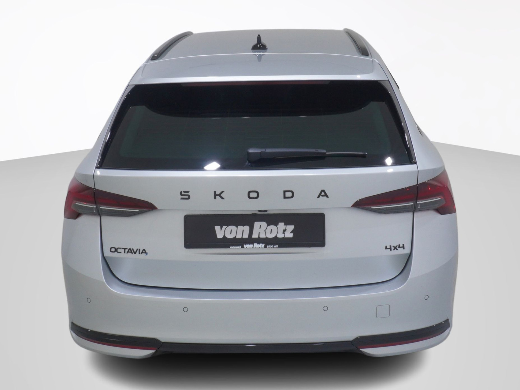 SKODA Octavia 2.0 TSI SportLine 4×4 DSG