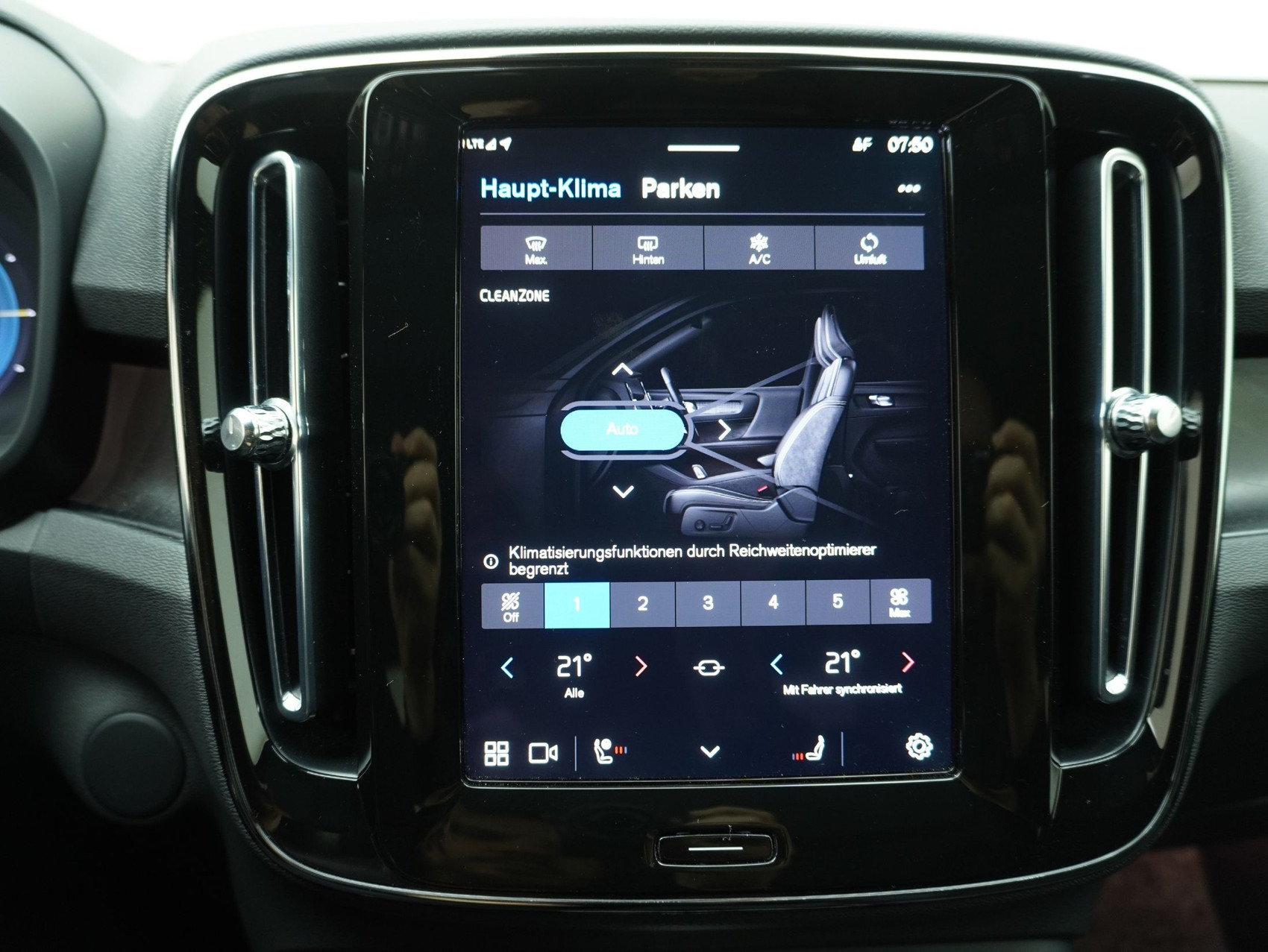 VOLVO XC40 P8 Twin Ultimate AWD