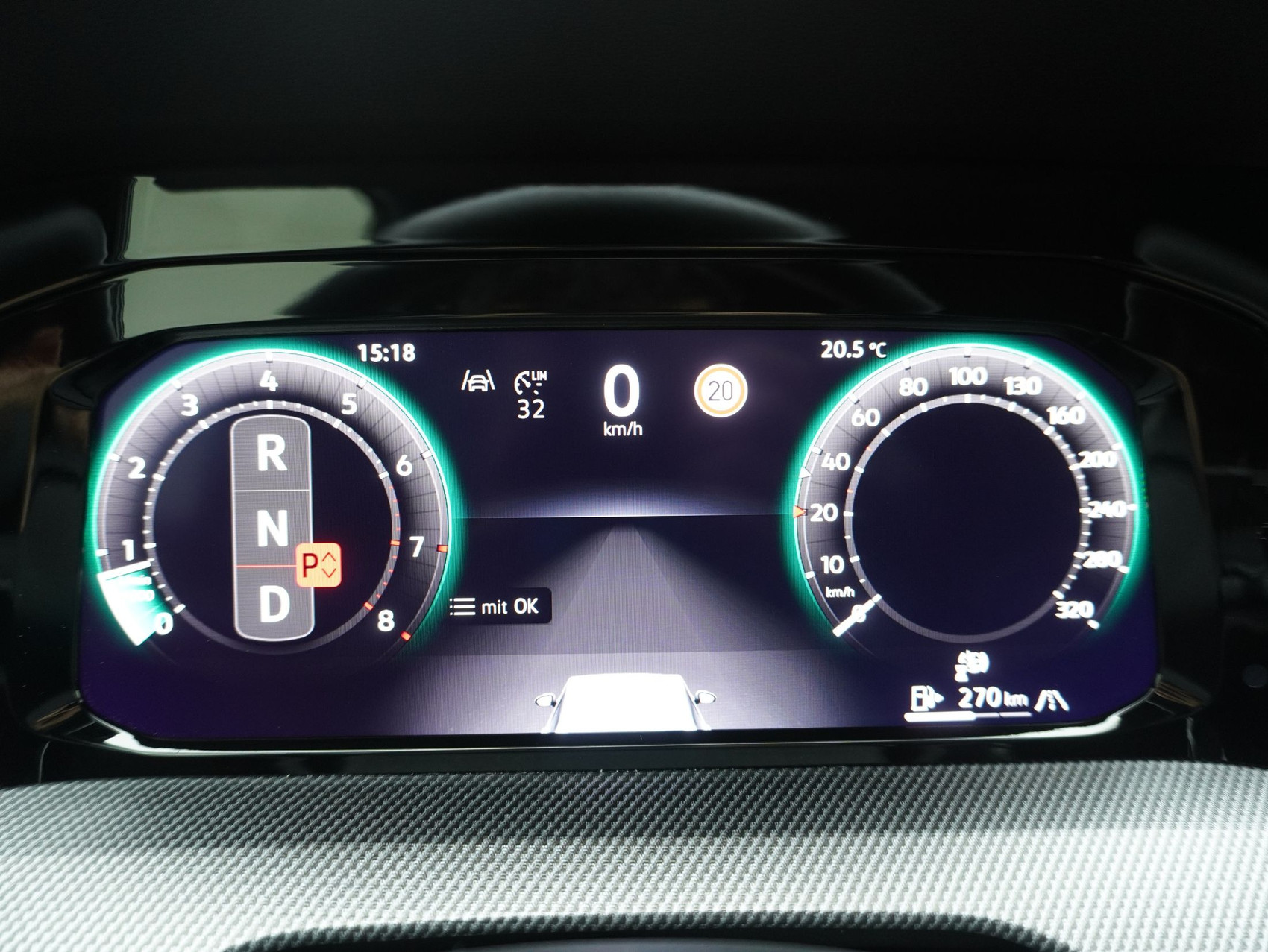 VW Golf 8.5 2.0 TSI DSG R Black Edition 4Motion (2025)