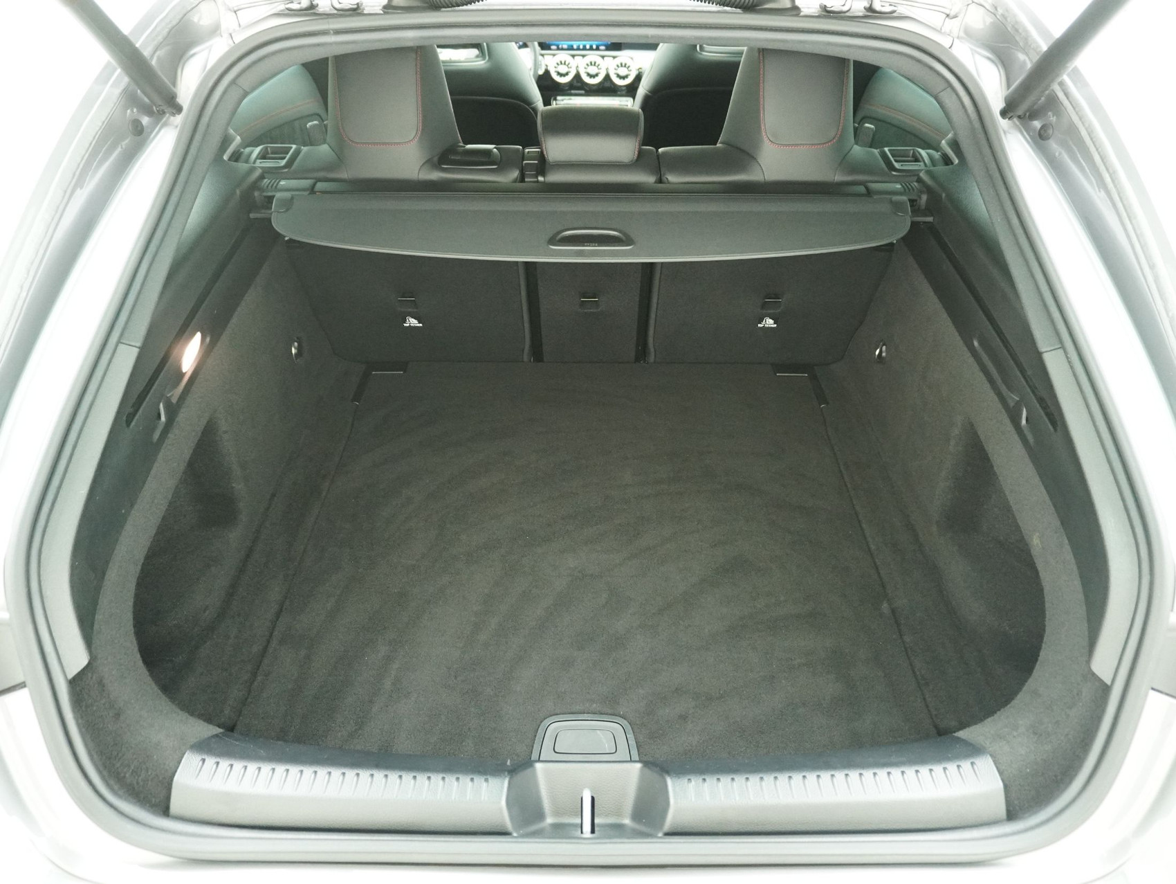 MERCEDES-BENZ CLA-Klasse CLA 250 AMG Line 4matic Shooting Brake