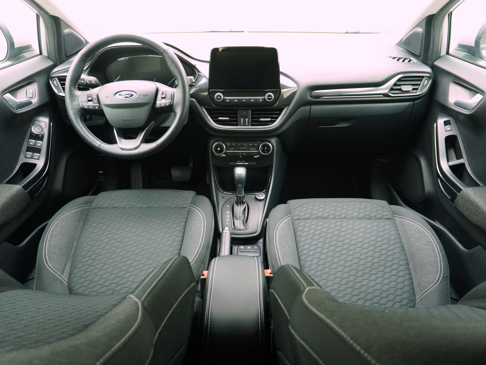 FORD Puma 1.0 EcoB Titanium