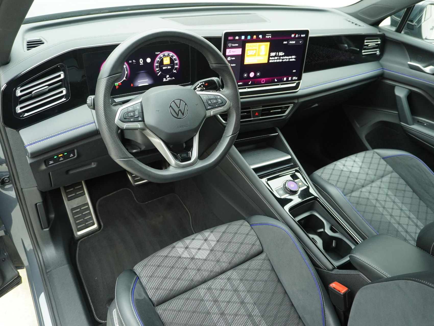VW Tiguan 2.0 TSI DSG R-Line 4Motion