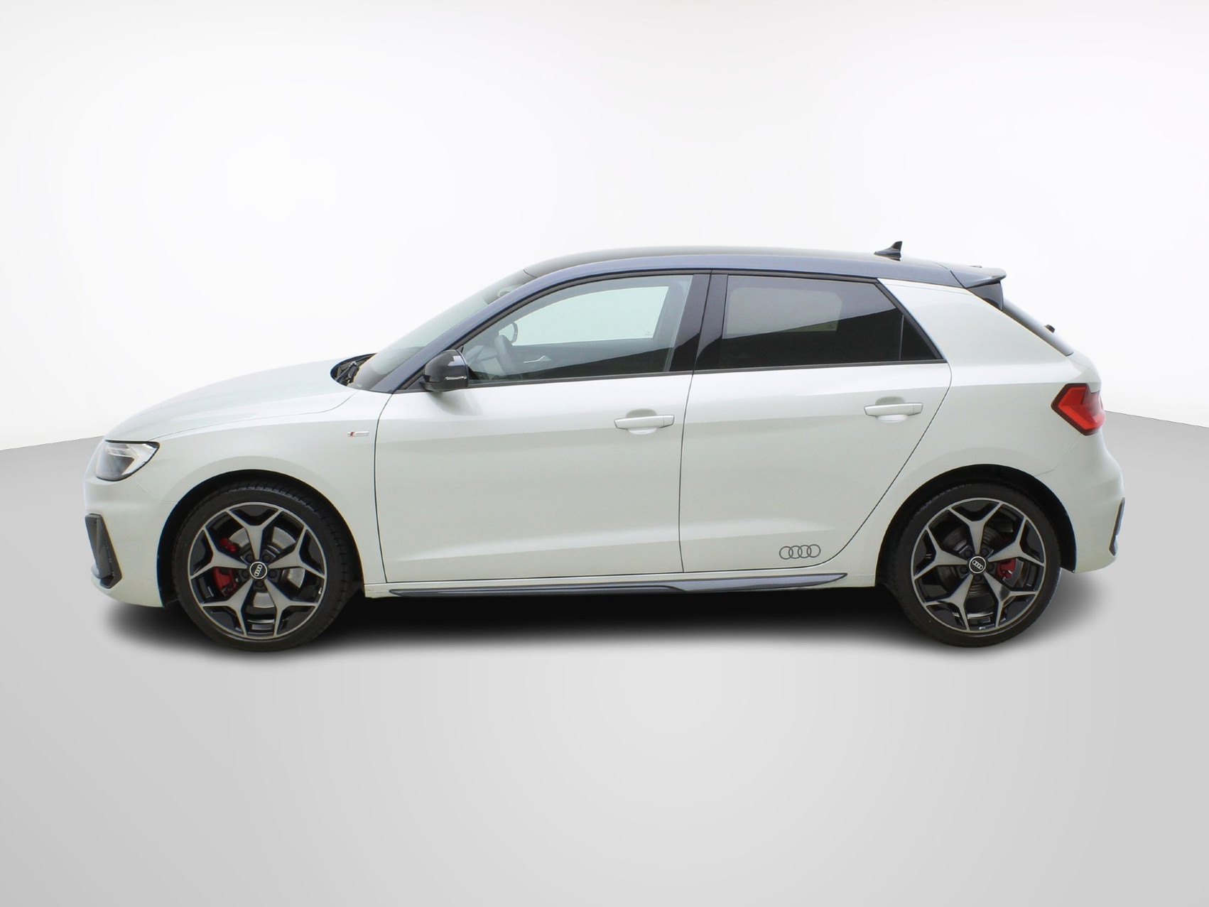 AUDI A1 Sportback 40 TFSI S Line S-Tronic **Audi Werksgarantie bis 05/2030**