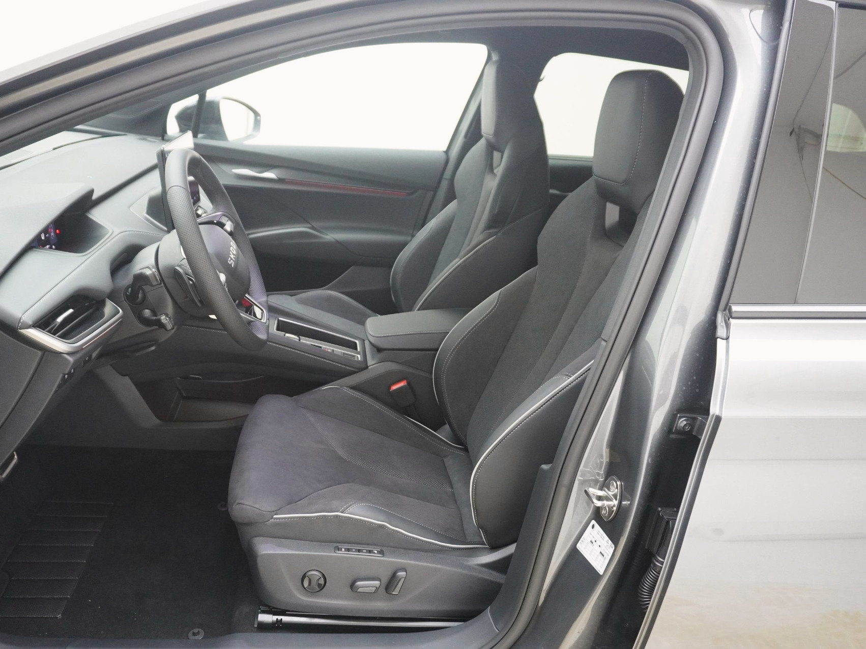 SKODA Enyaq iV 85x SportLine MAXX