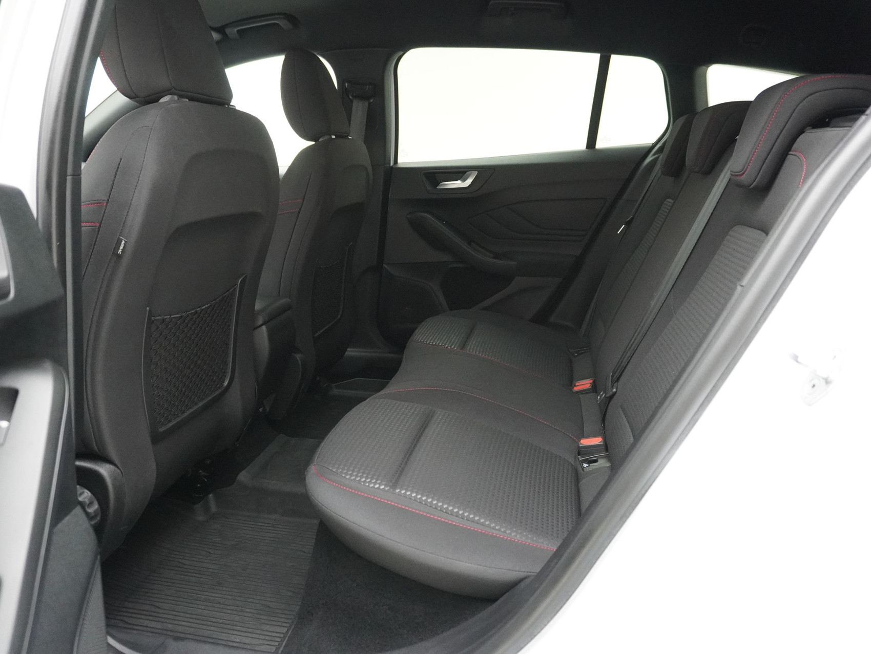 FORD Focus Station Wagon 1.0i EcoB 125 ST-Line