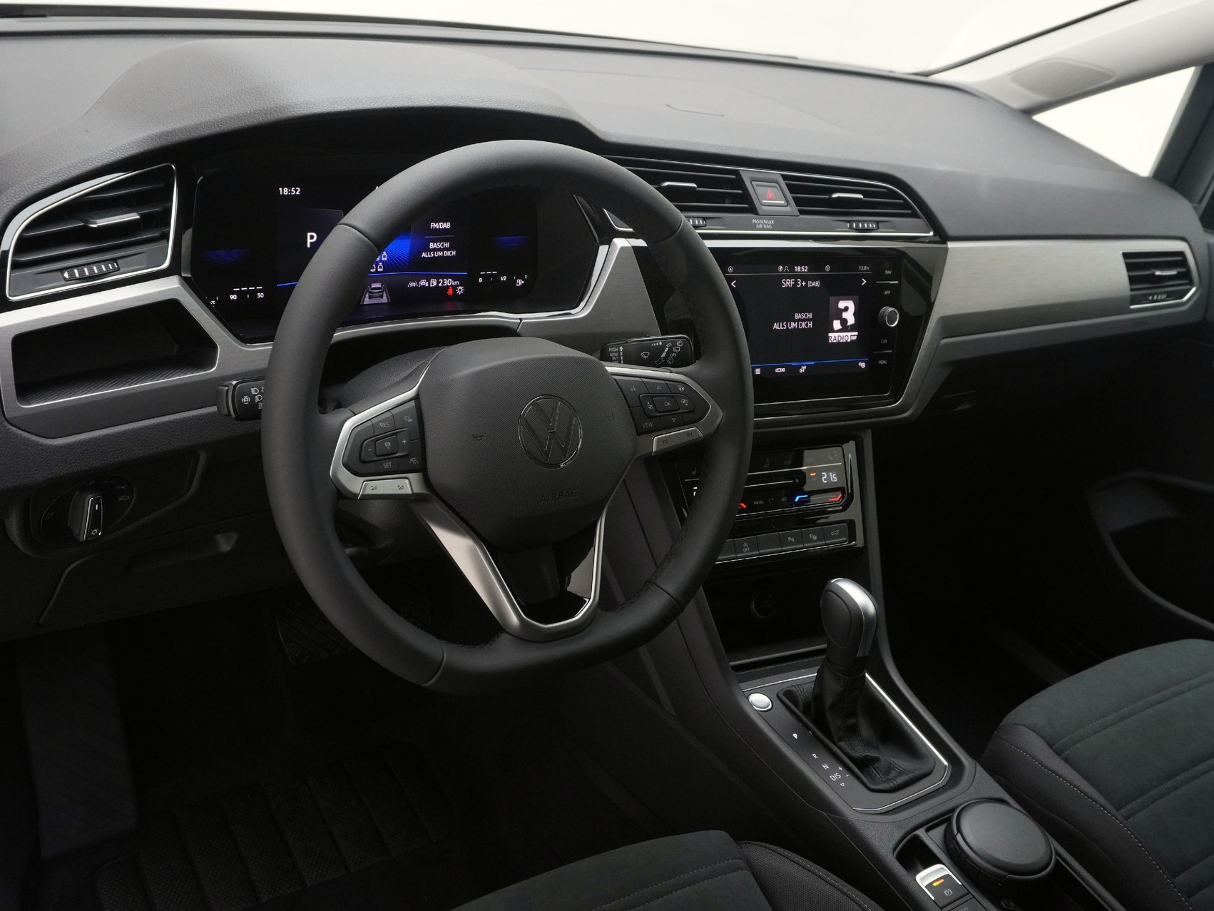 VW Touran 1.5 TSI R-Line DSG
