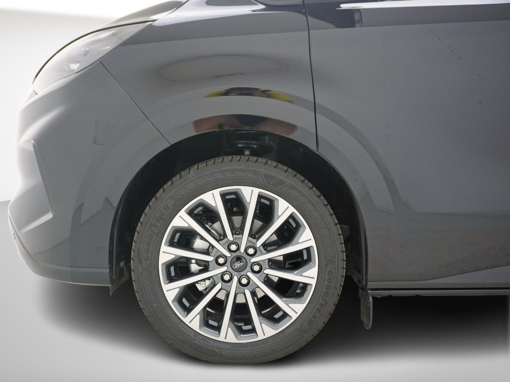 FORD Tourneo Custom 320 L2 2.0 TDCI Titanium X