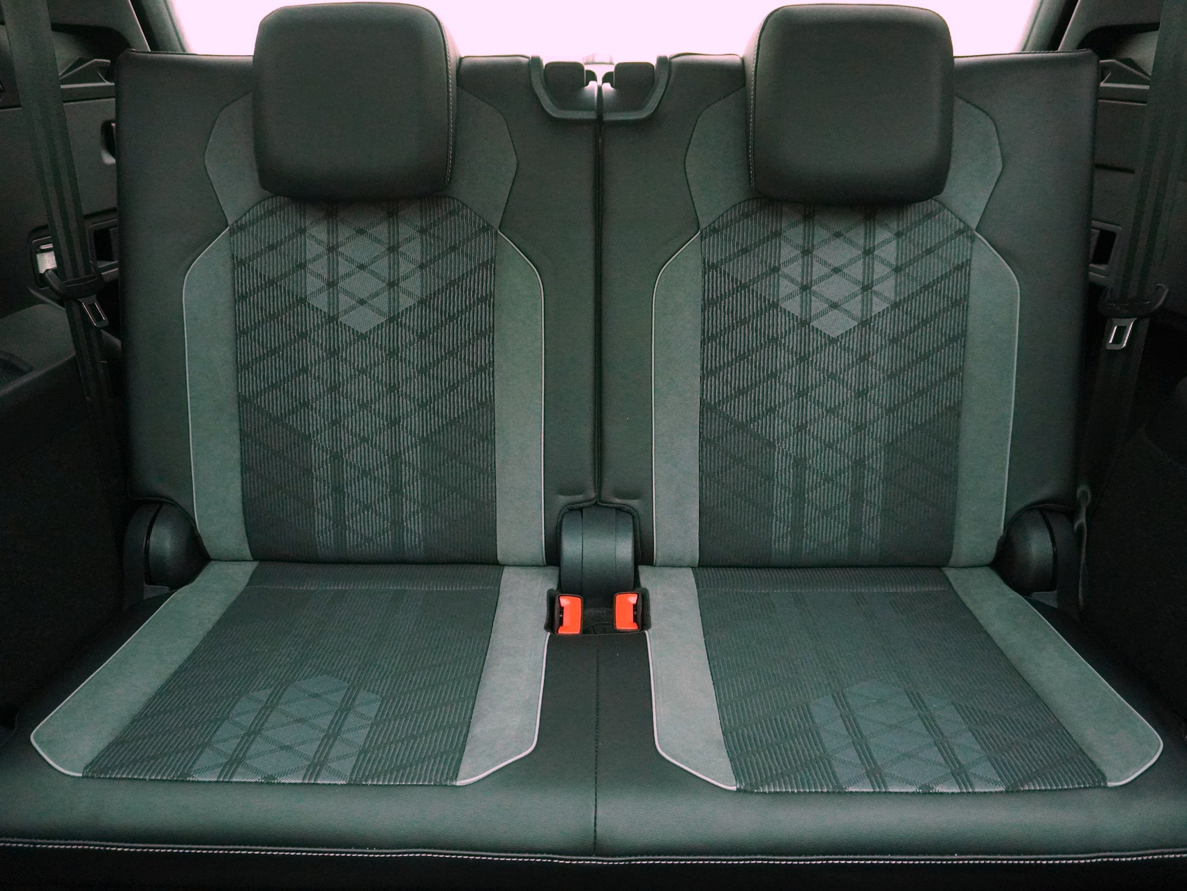 VW Tiguan Allspace 2.0 TDI DSG R-Line Black Style 4Motion