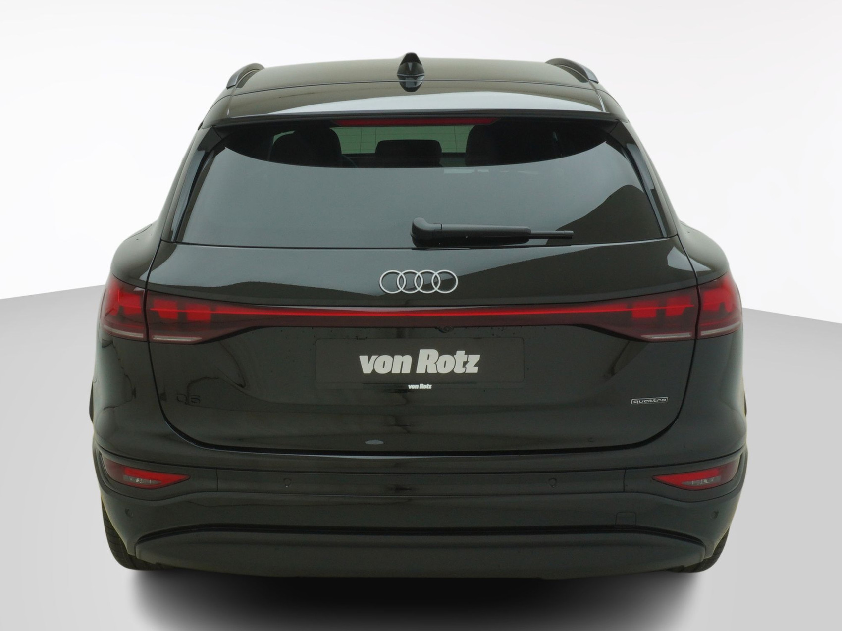 AUDI Q6 e-tron quattro Advange