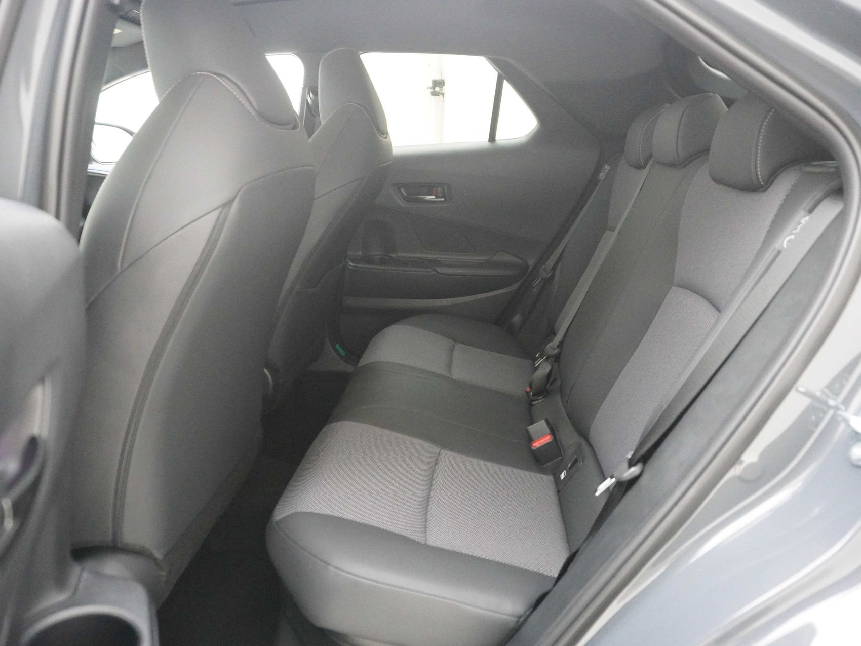 TOYOTA C-HR 2.0 HEV Style 4×4 ** Panoramadach **