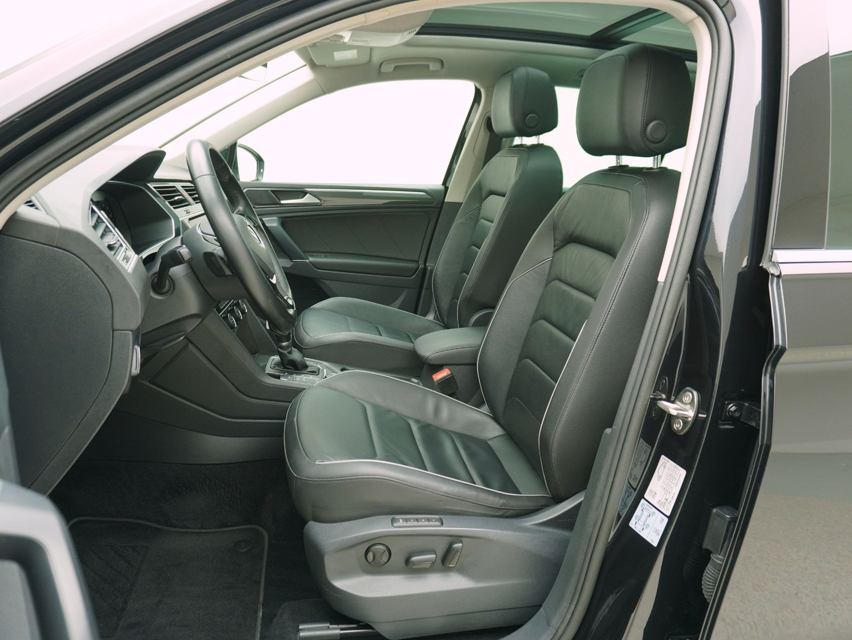 VW Tiguan 2.0 TSI DSG R-Line 4Motion