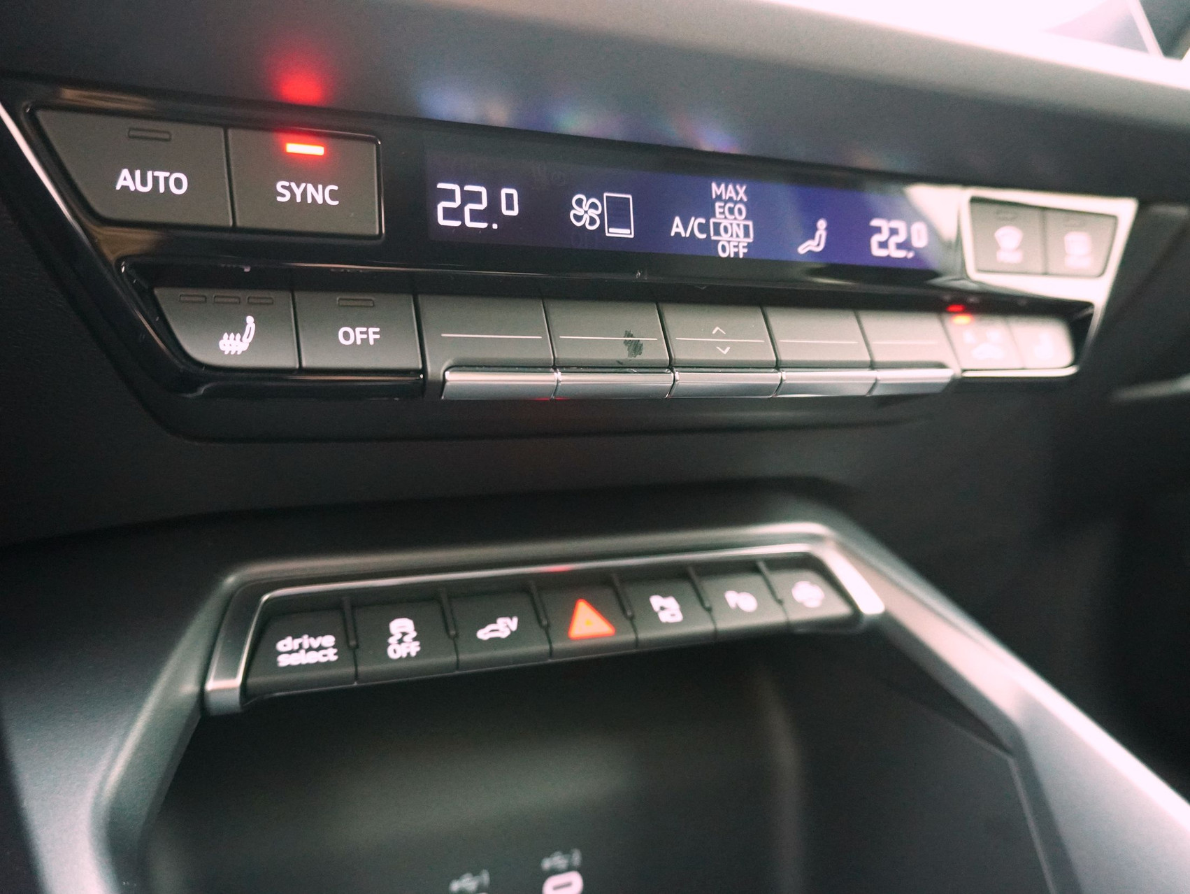 AUDI A3 Sportback 40 TFSI e S line S-Tronic **Audi Werksgarantie bis 04/2030**