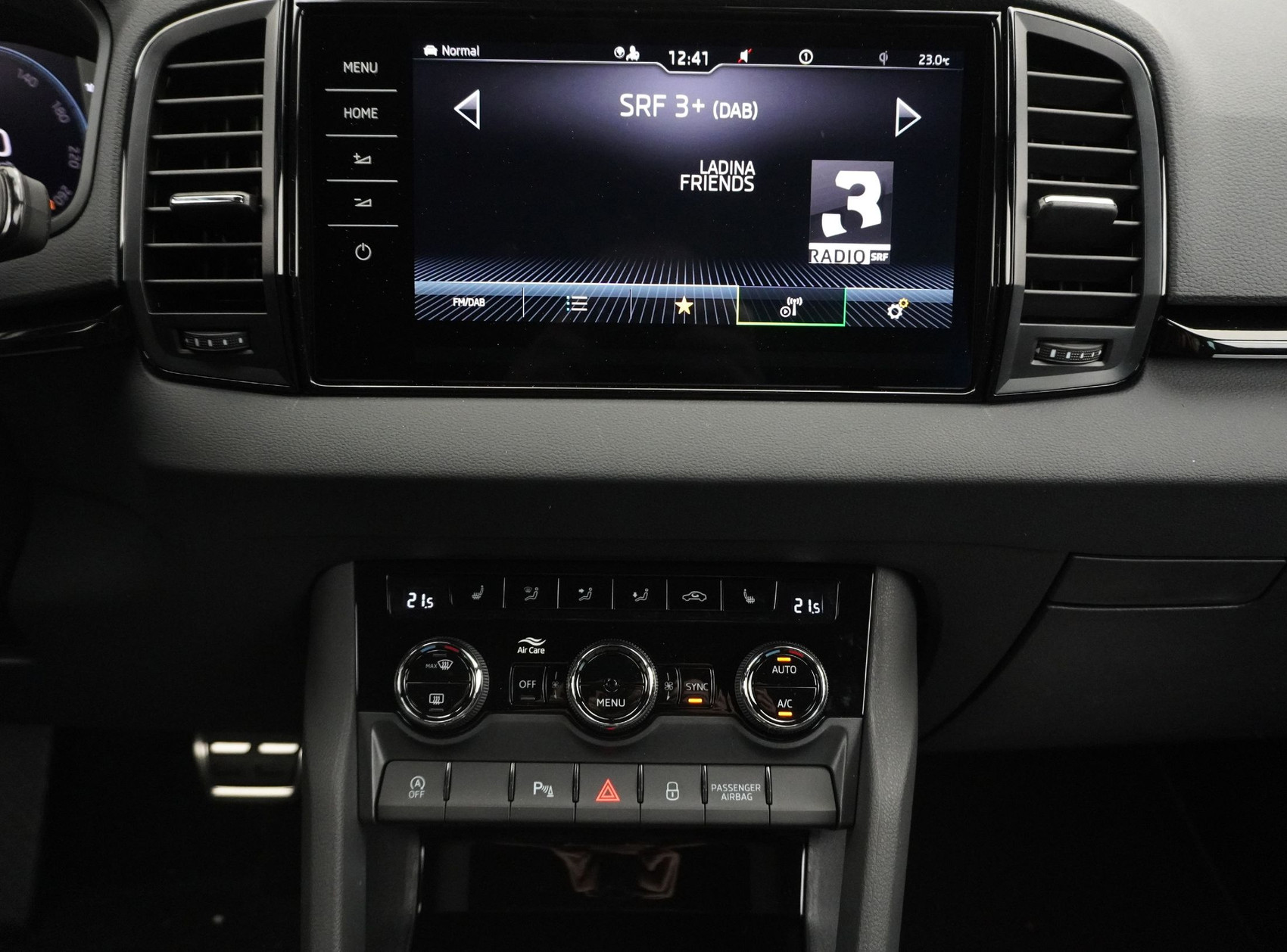 SKODA Karoq 1.5 TSI SportLine DSG