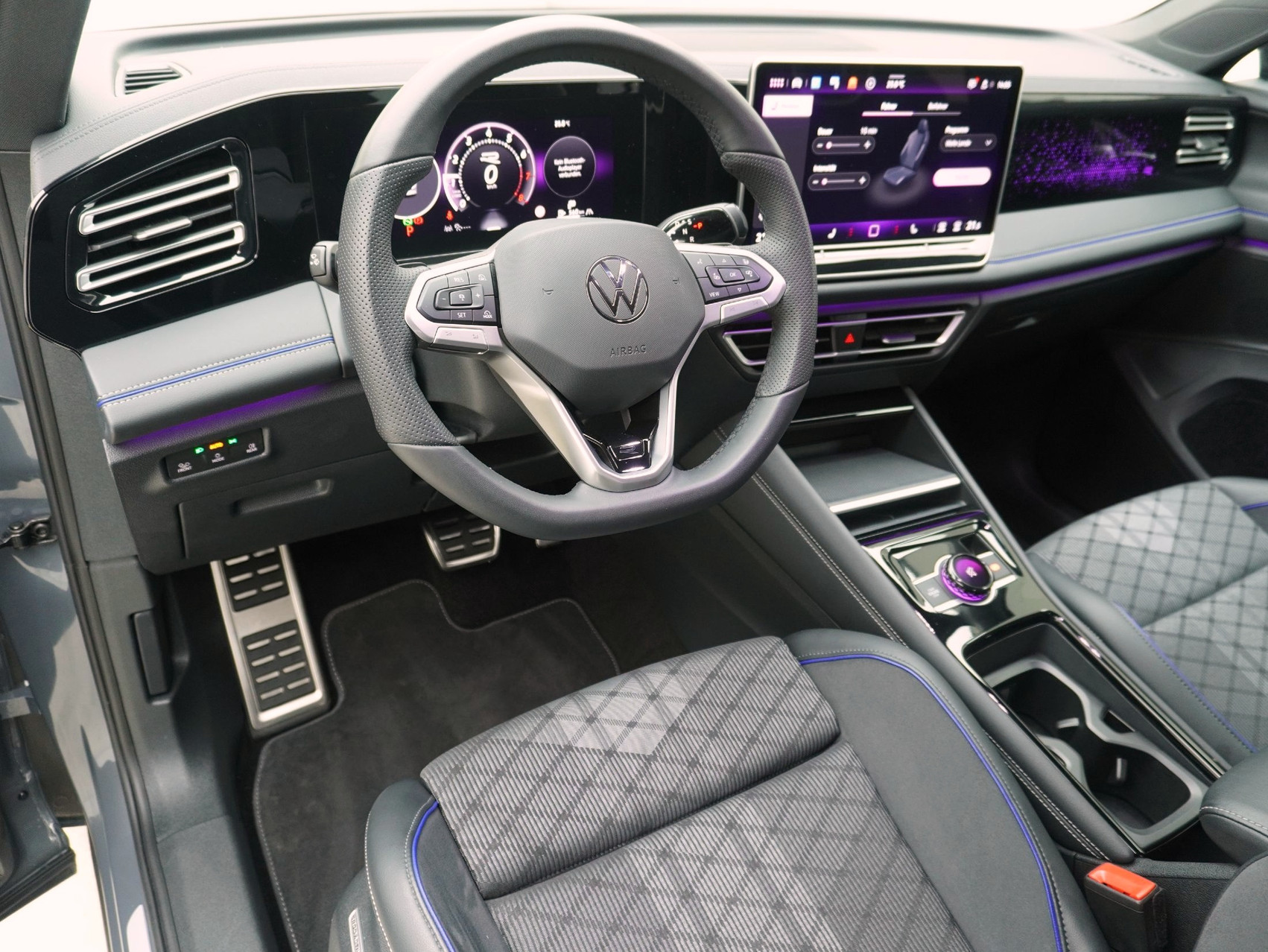 VW Tiguan 2.0 TSI DSG R-Line Black Style 4Motion (2025)