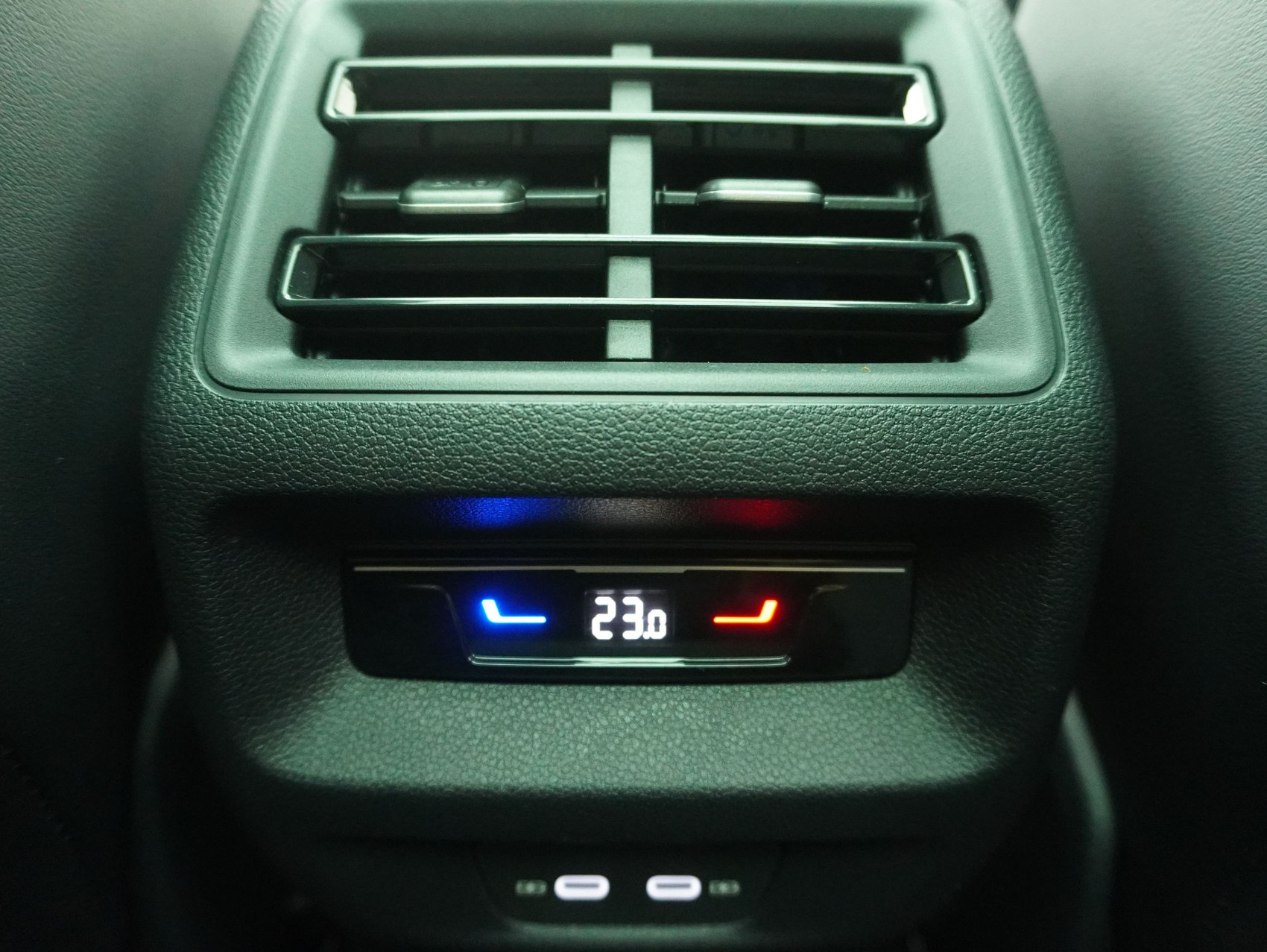 VW Tiguan 2.0 TSI DSG R-Line 4Motion