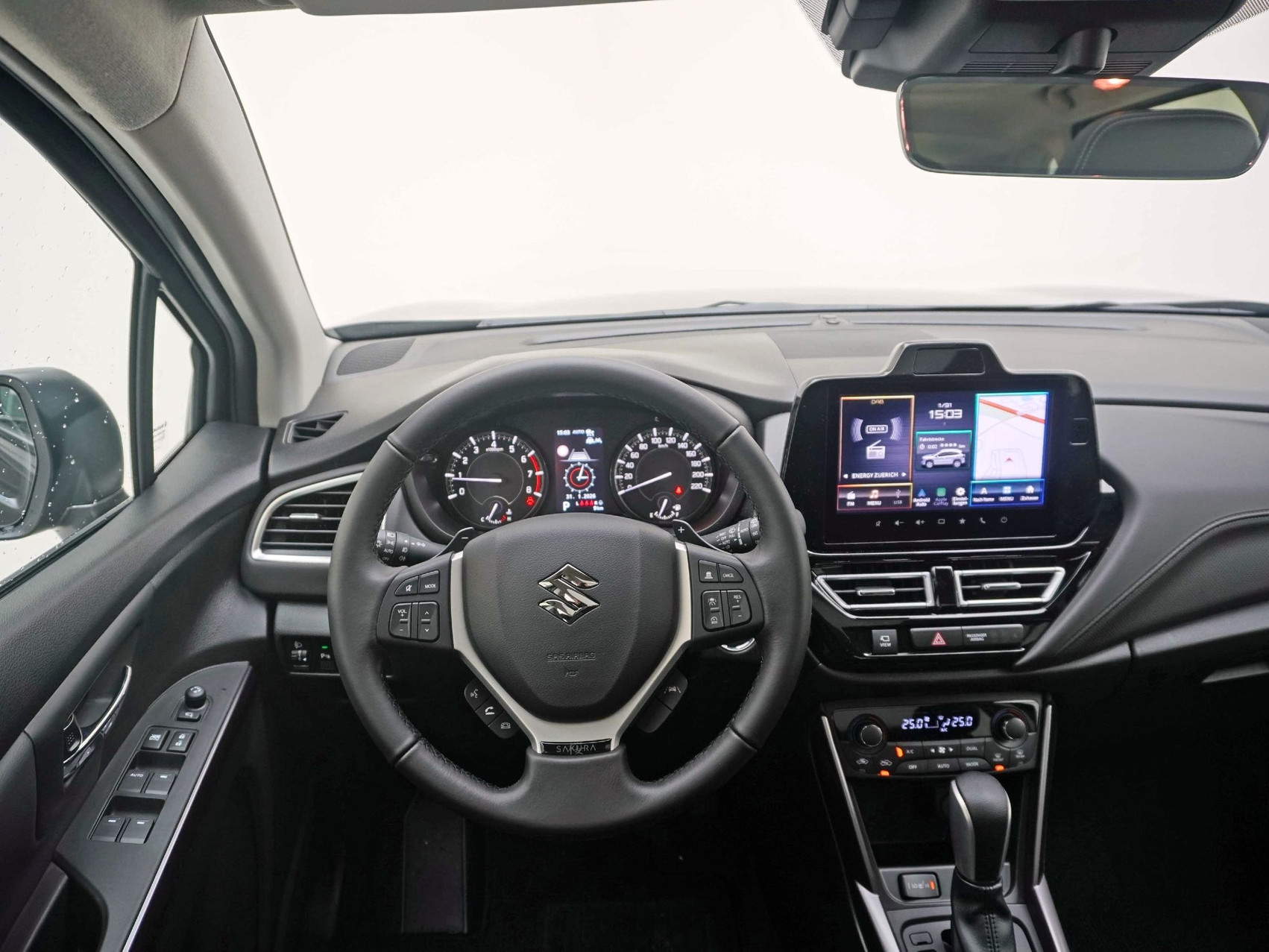 SUZUKI S-Cross 1.4 T Sakura Top Hybrid 4×4