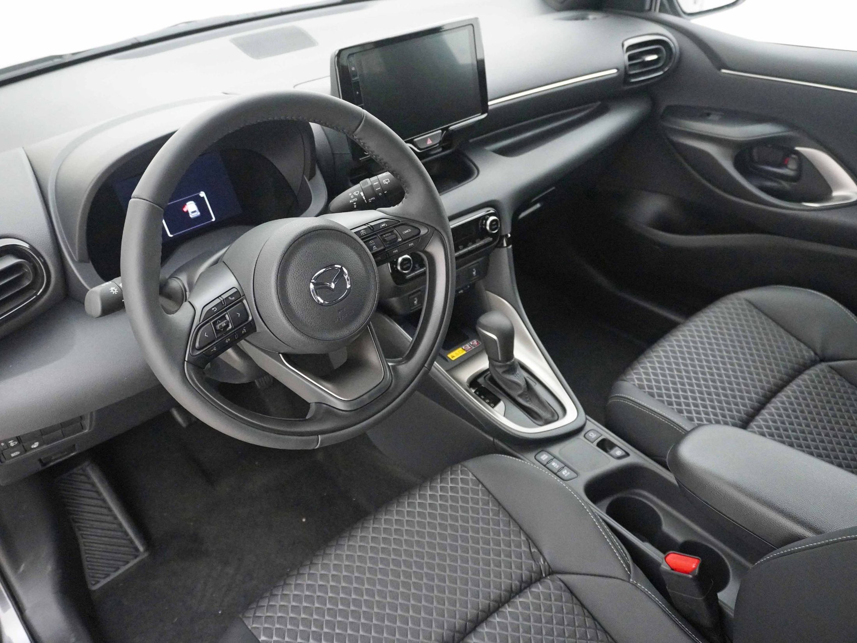 MAZDA 2 1.5 Hybrid Homura