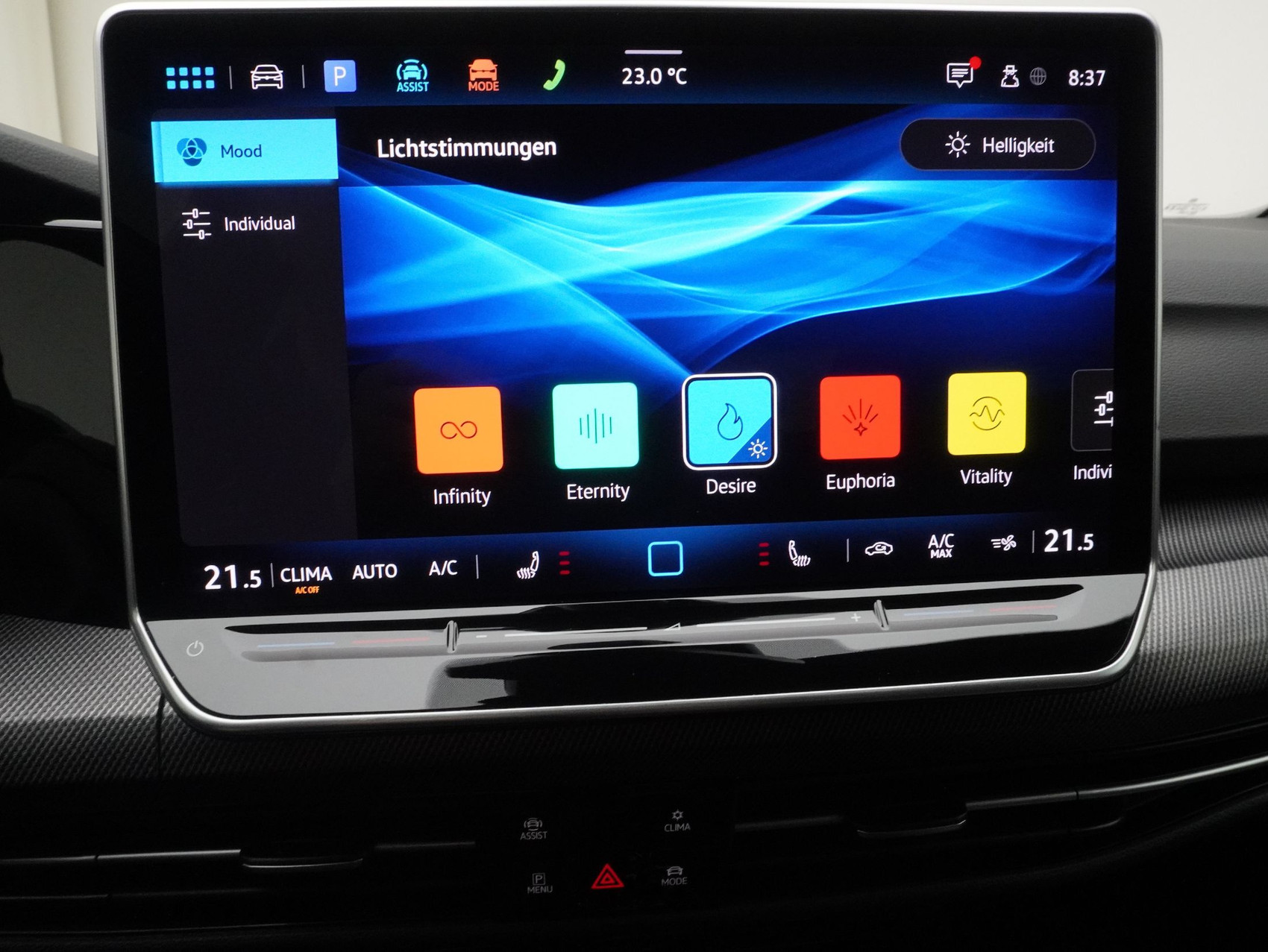 VW Golf 8.5 2.0 TSI DSG GTI Black Style (2025) ** Anhängerkupplung / Harman/Kardon / Panoramadach**