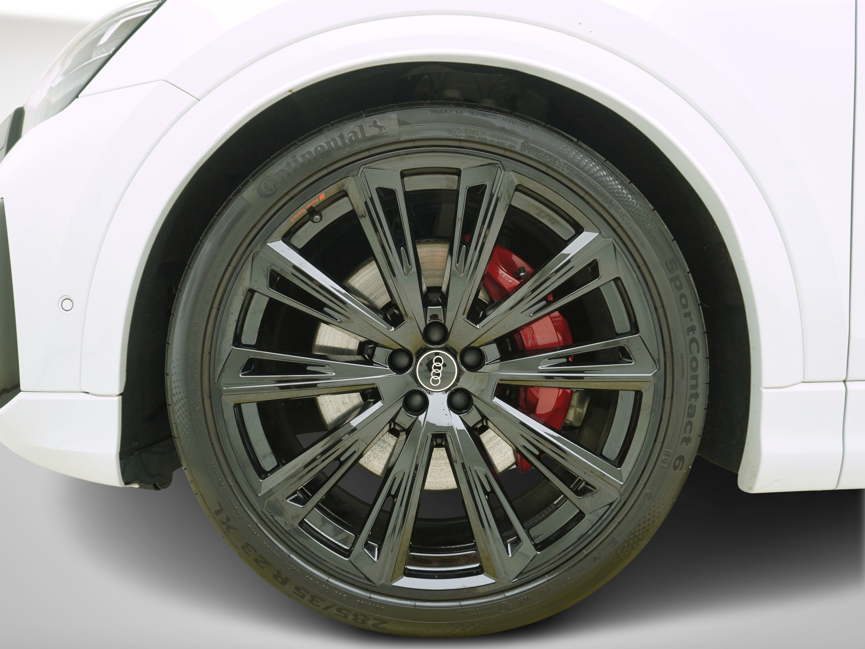 AUDI Q8 SUV 55 TFSI e S line quattro T-Tronic **Audi Werksgarantie bis 06/2030**