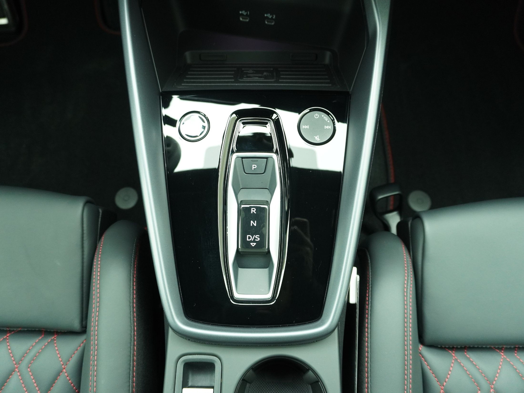 AUDI A3 Sportback 45 TFSI e S Line S-Tronic **Audi Werksgarantie bis 03/2030**