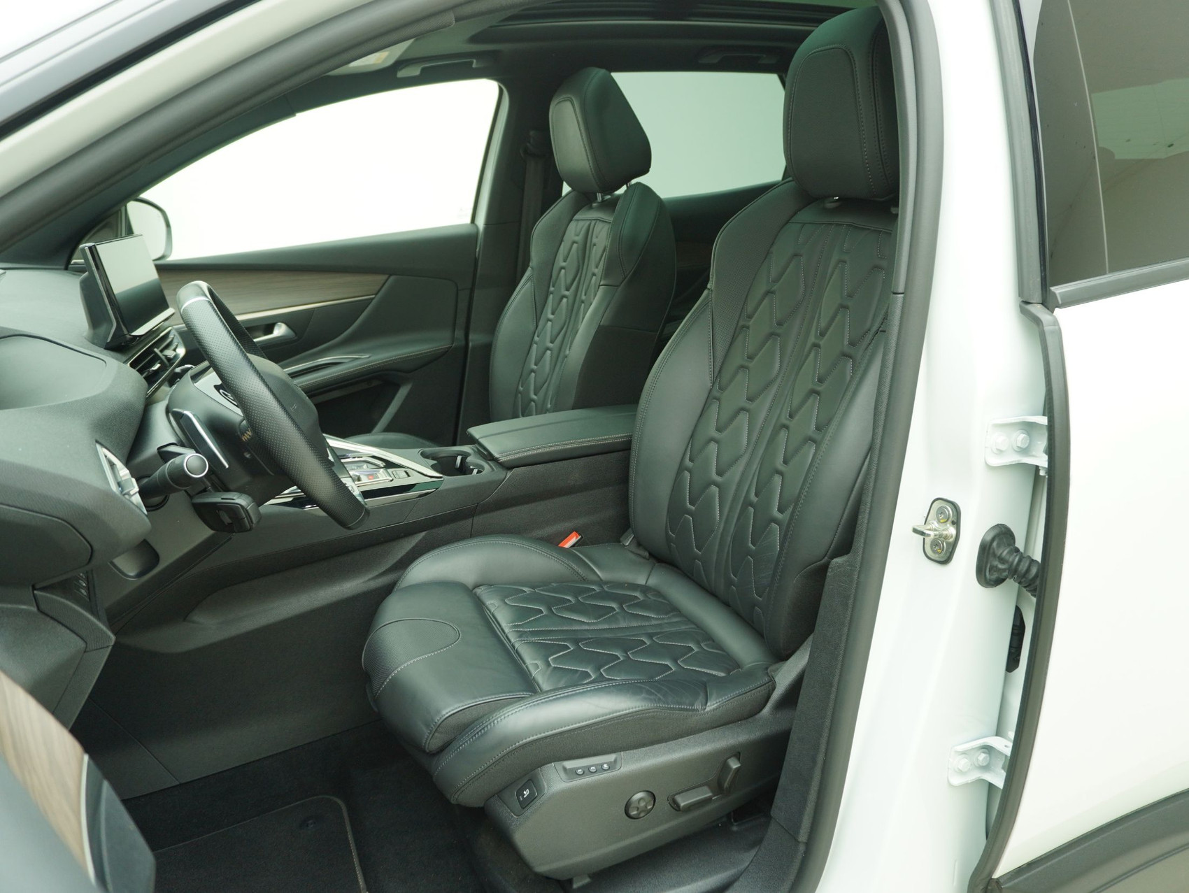 PEUGEOT 3008 1.6 Plug-in Hybrid4 GT Pack 4X4