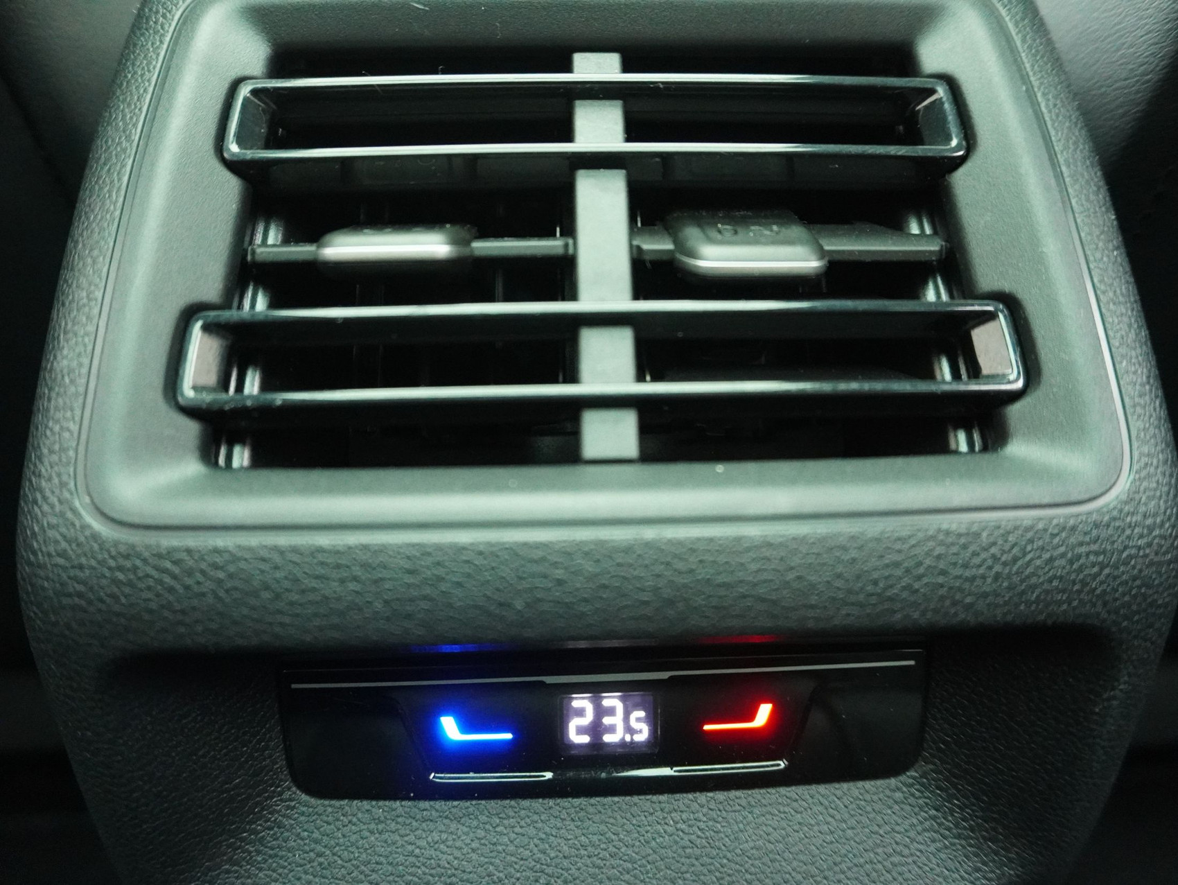 VW Tiguan 2.0 TSI DSG R-Line Black Style 4Motion (2025)