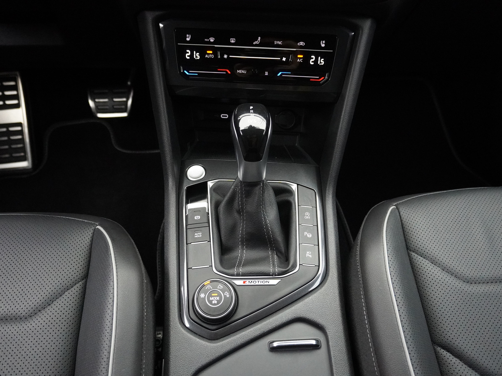 VW Tiguan Allspace 2.0 TSI DSG R-Line Black Style 4Motion **Vollausstattung**