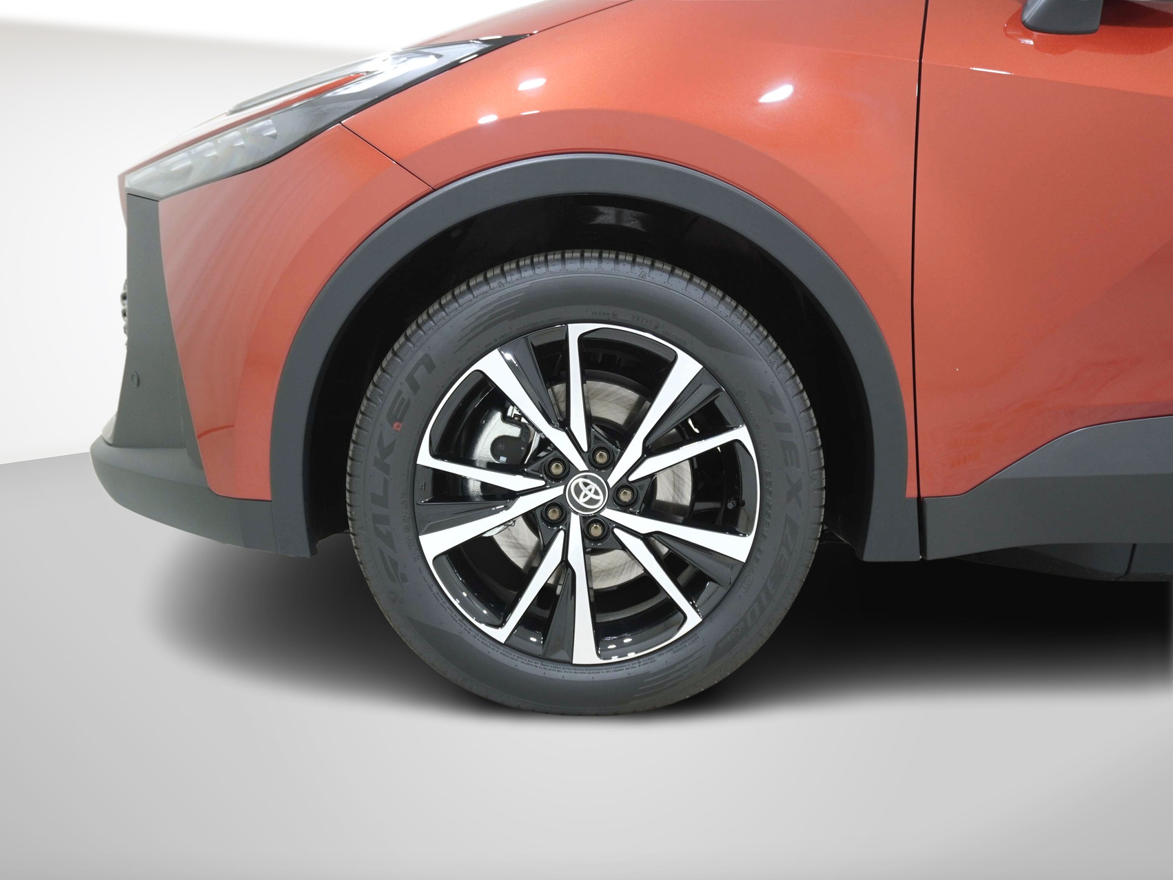 TOYOTA C-HR 2.0 PHEV Swiss Edition ** inkl. 8-Fach Bereifung **