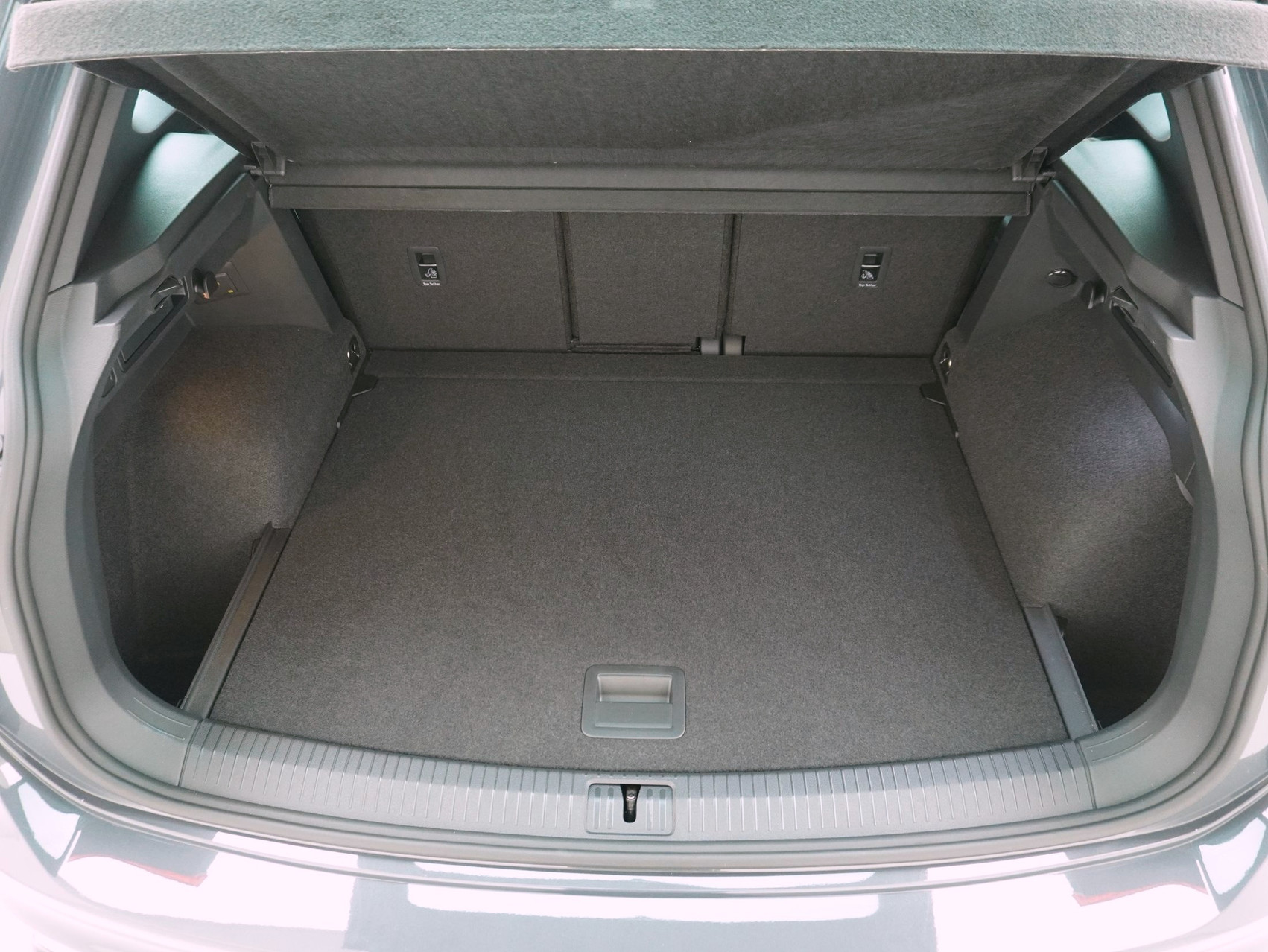 VW Tiguan 2.0 TDI DSG R-Line 4Motion